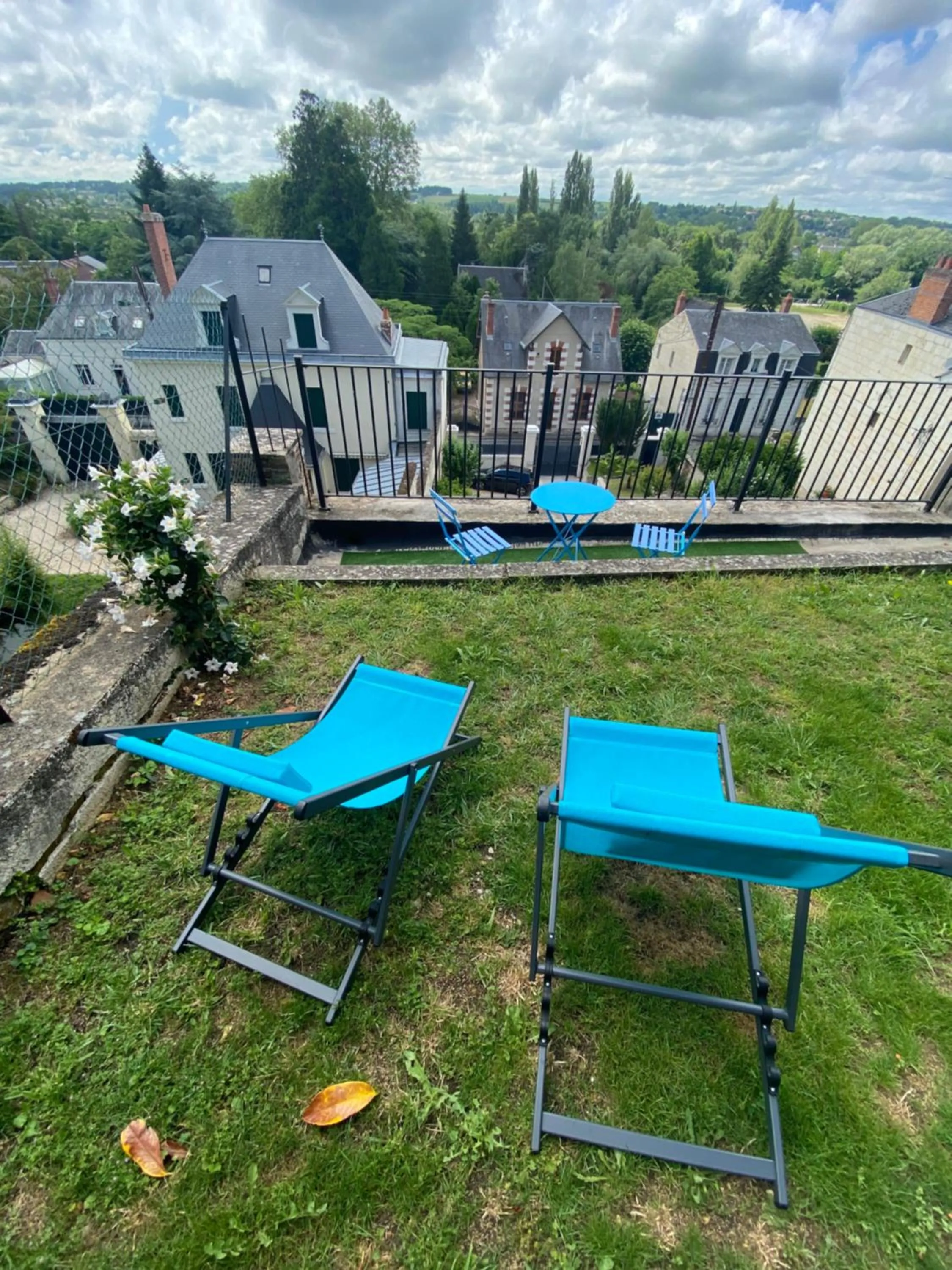 Patio in Les Rives du Cher - Chambres d'hôtes