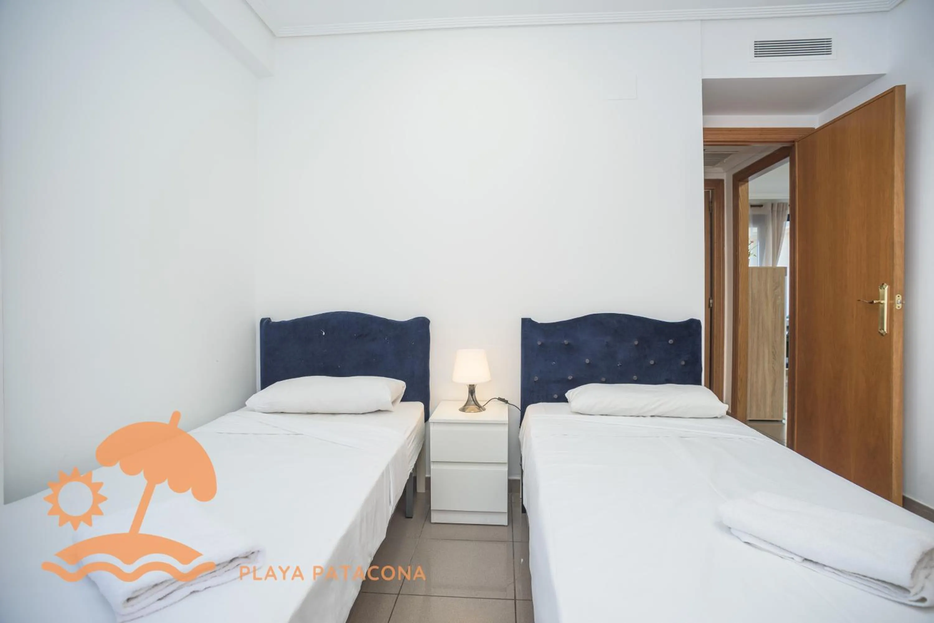 Bedroom, Bed in Patacona Relax & Resort Apartments