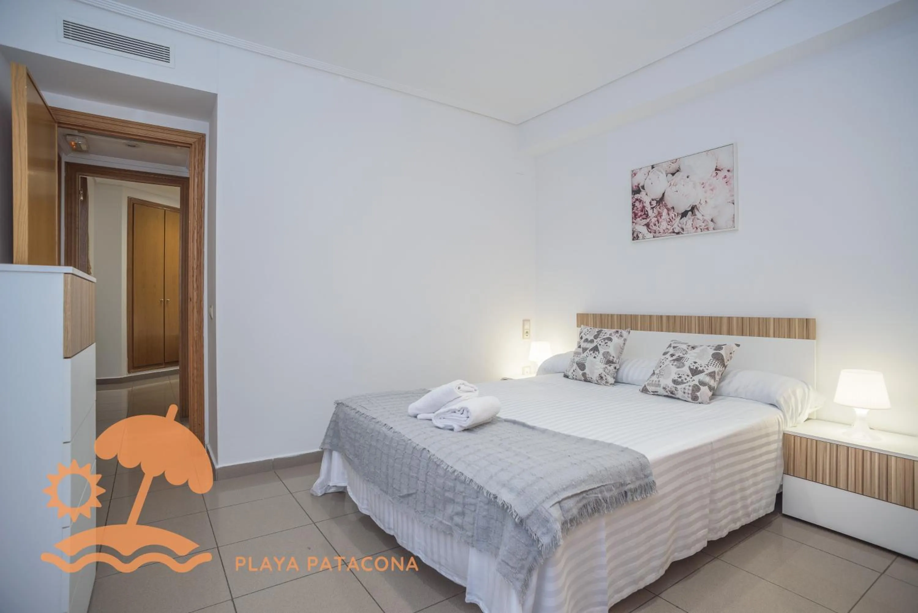 Bedroom, Bed in Patacona Relax & Resort Apartments