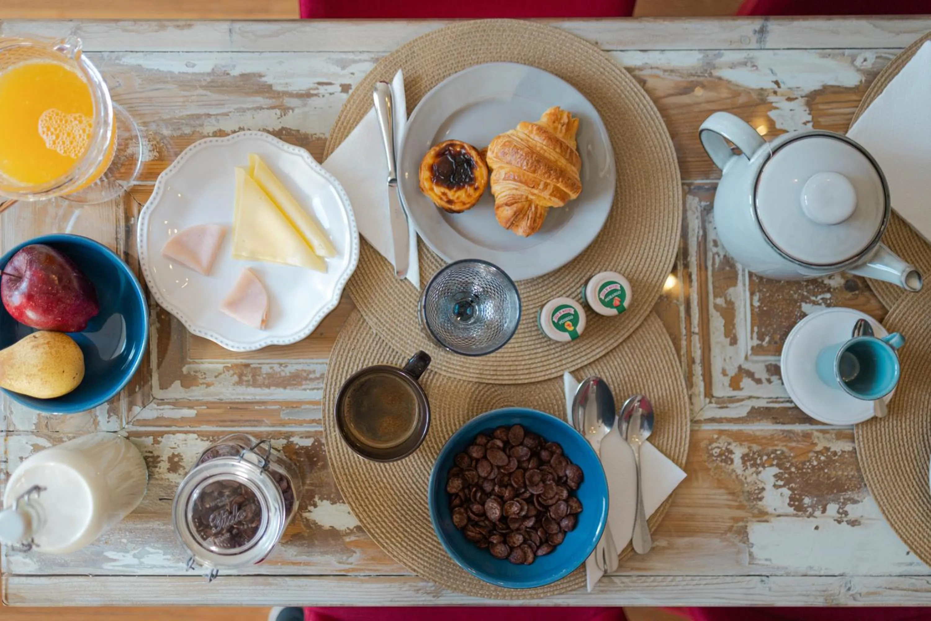 Meals in Almaria - Ex Libris Apartments | Chiado