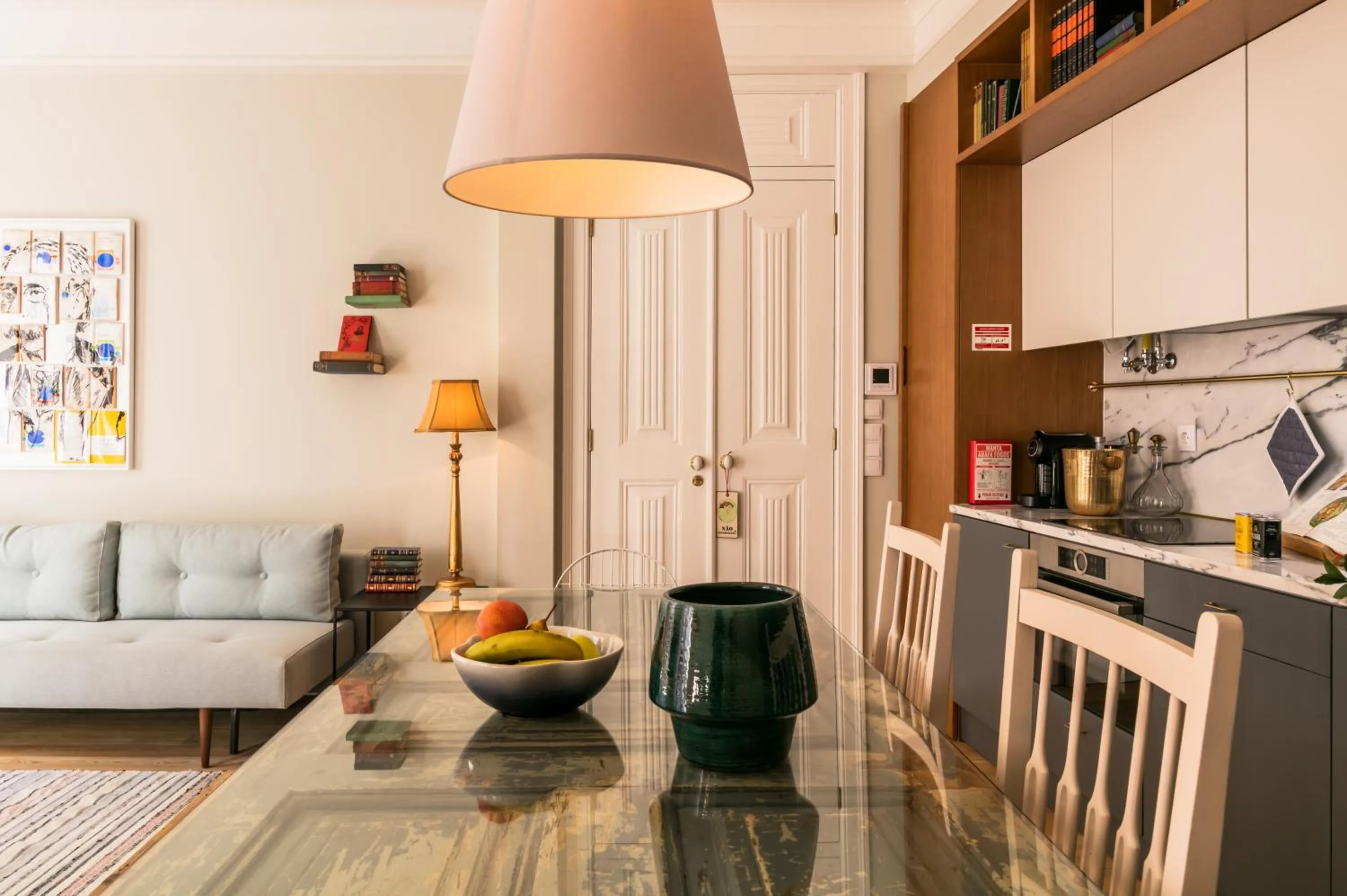 Dining area in Almaria - Ex Libris Apartments | Chiado