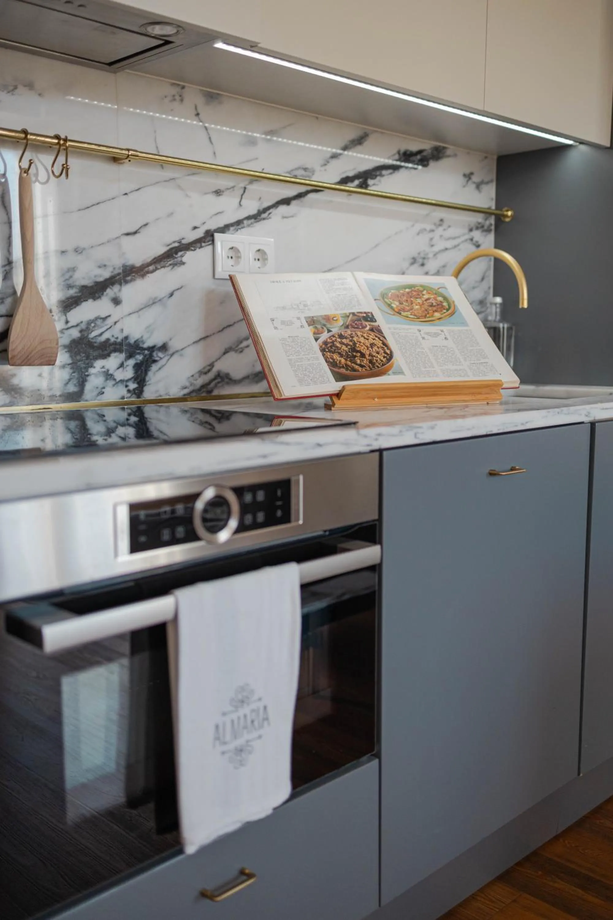 kitchen in Almaria - Ex Libris Apartments | Chiado