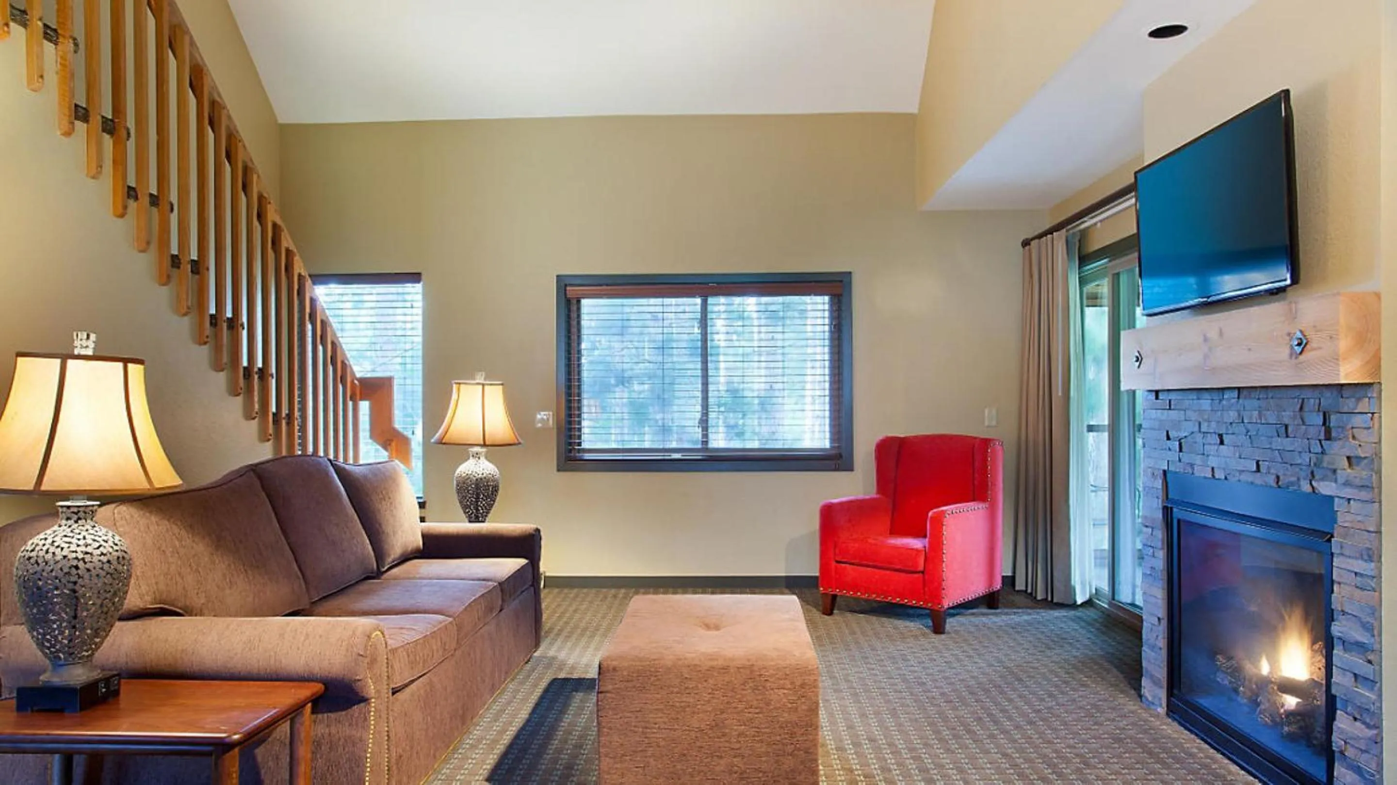 TV and multimedia in Bluegreen Vacations Christmas Mountain Village, an Ascend Collection Resort