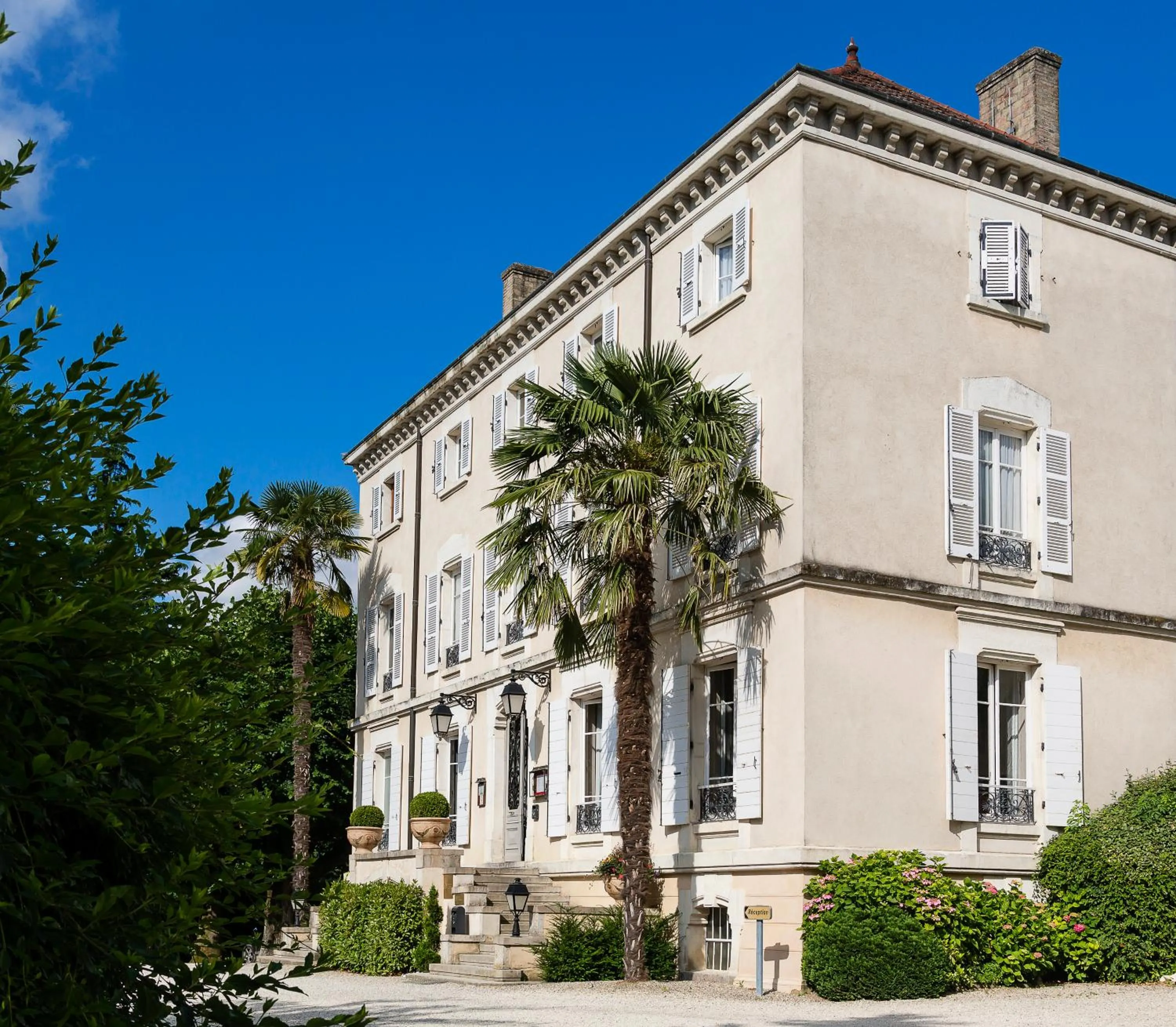 Facade/entrance in Domaine de Clairefontaine - Teritoria