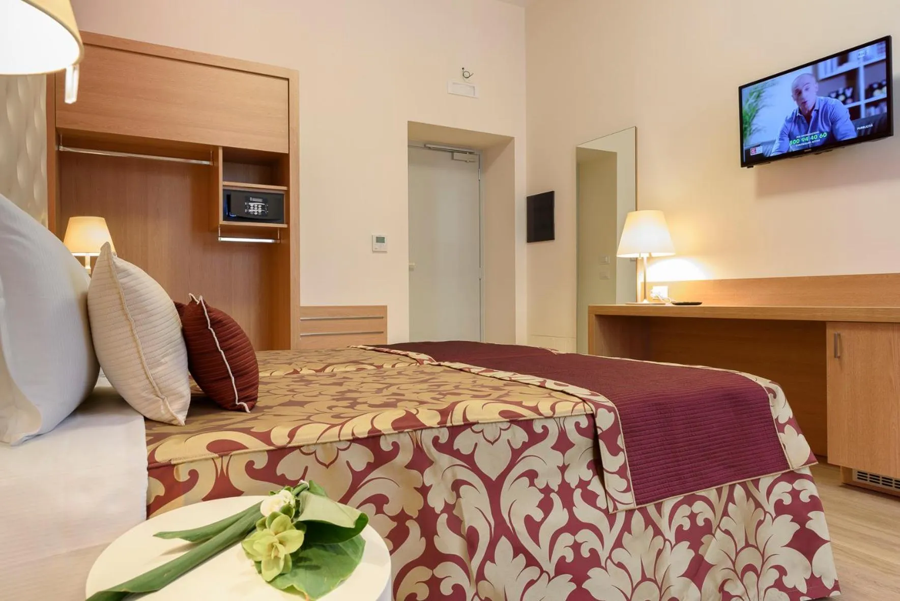 Photo of the whole room, Bed in Navona Luxury Guesthouse