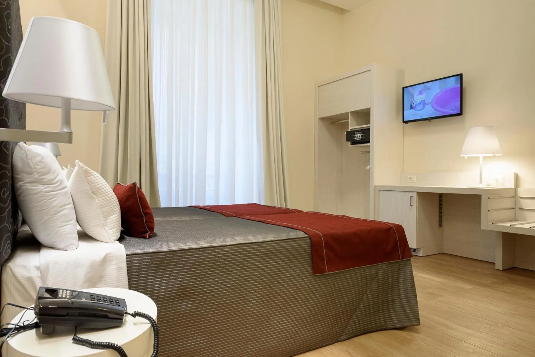 Photo of the whole room, Bed in Navona Luxury Guesthouse