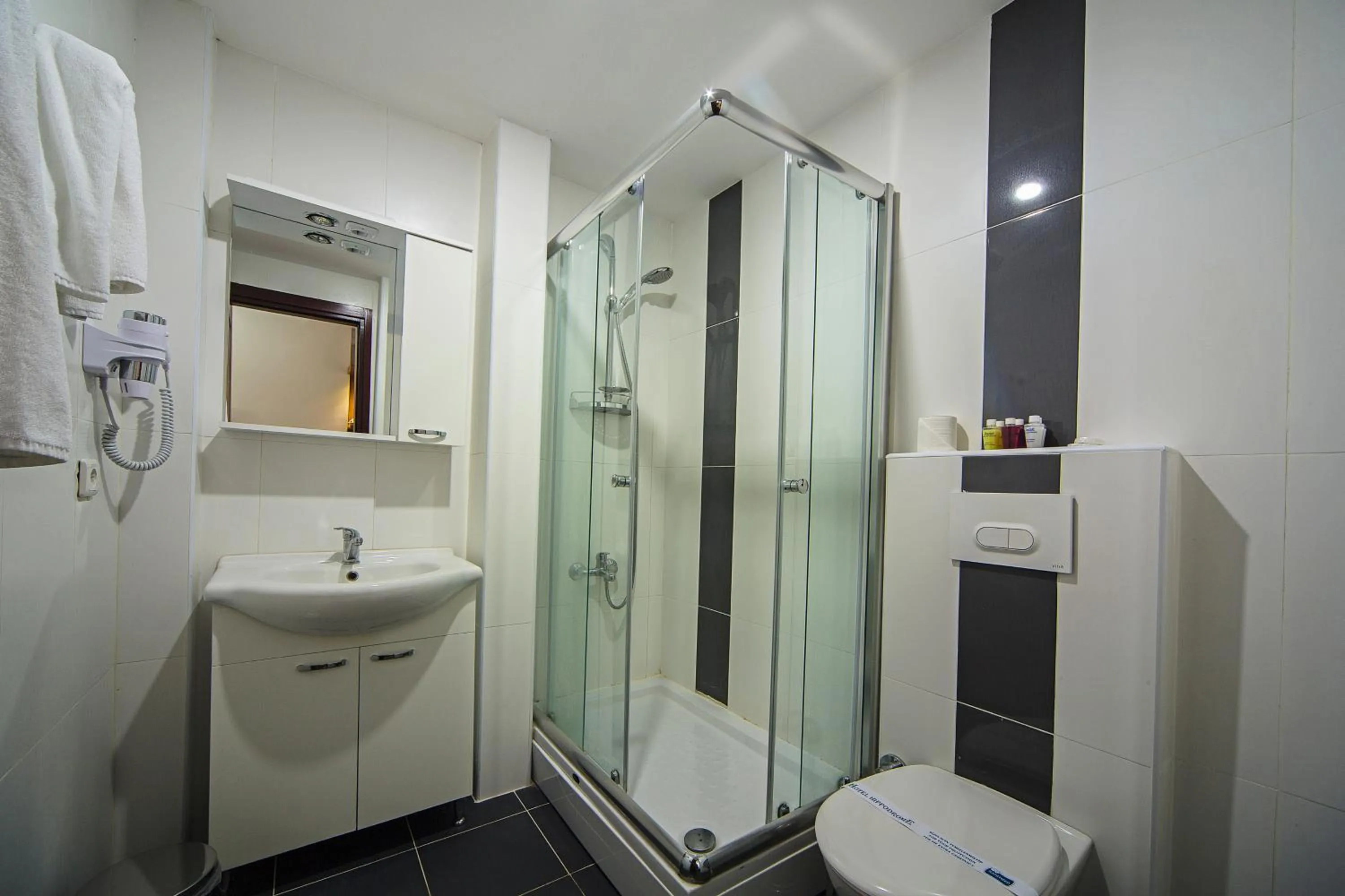 Bathroom in Apart Hotel Hippodrome