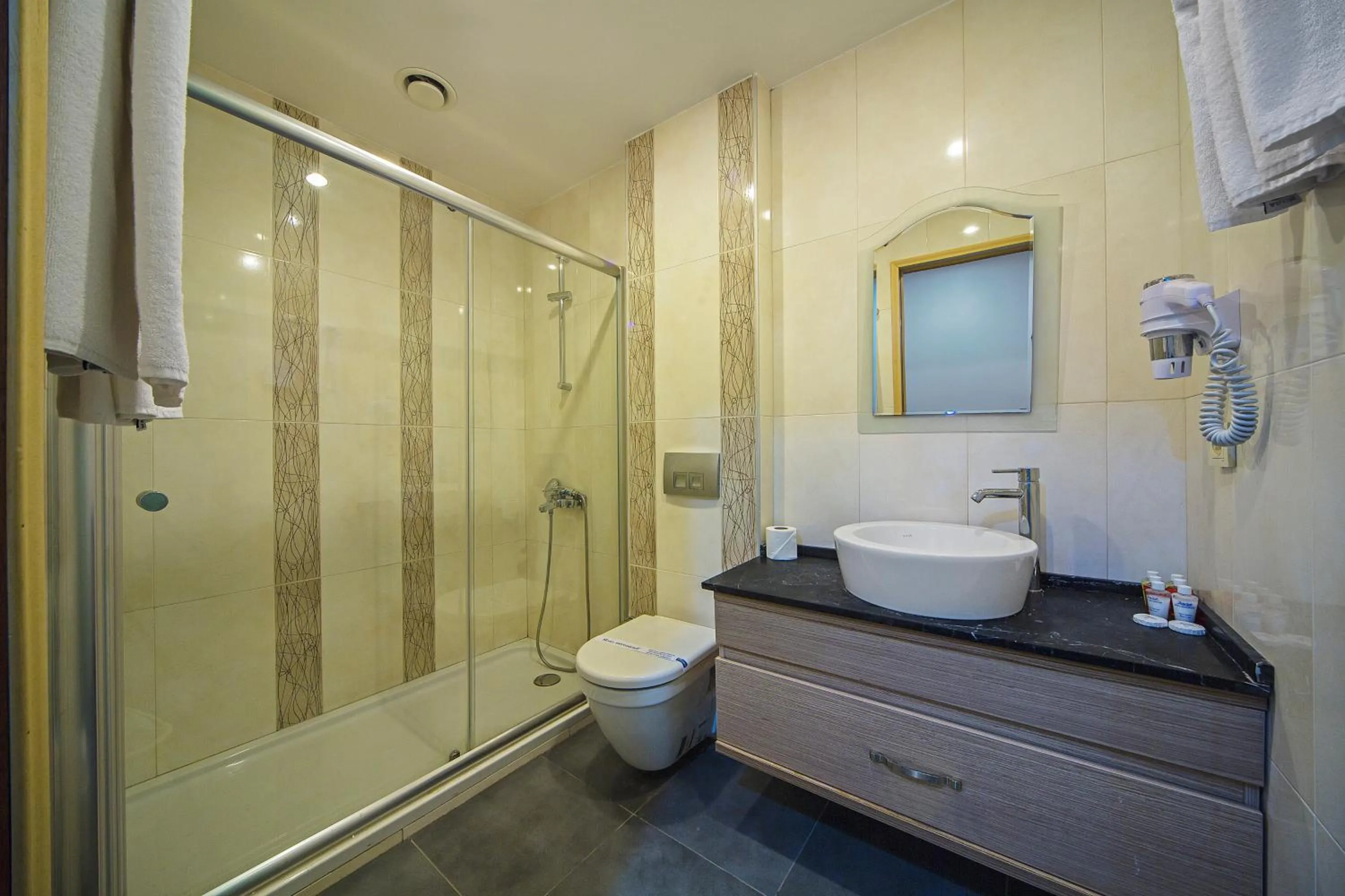 Bathroom in Apart Hotel Hippodrome