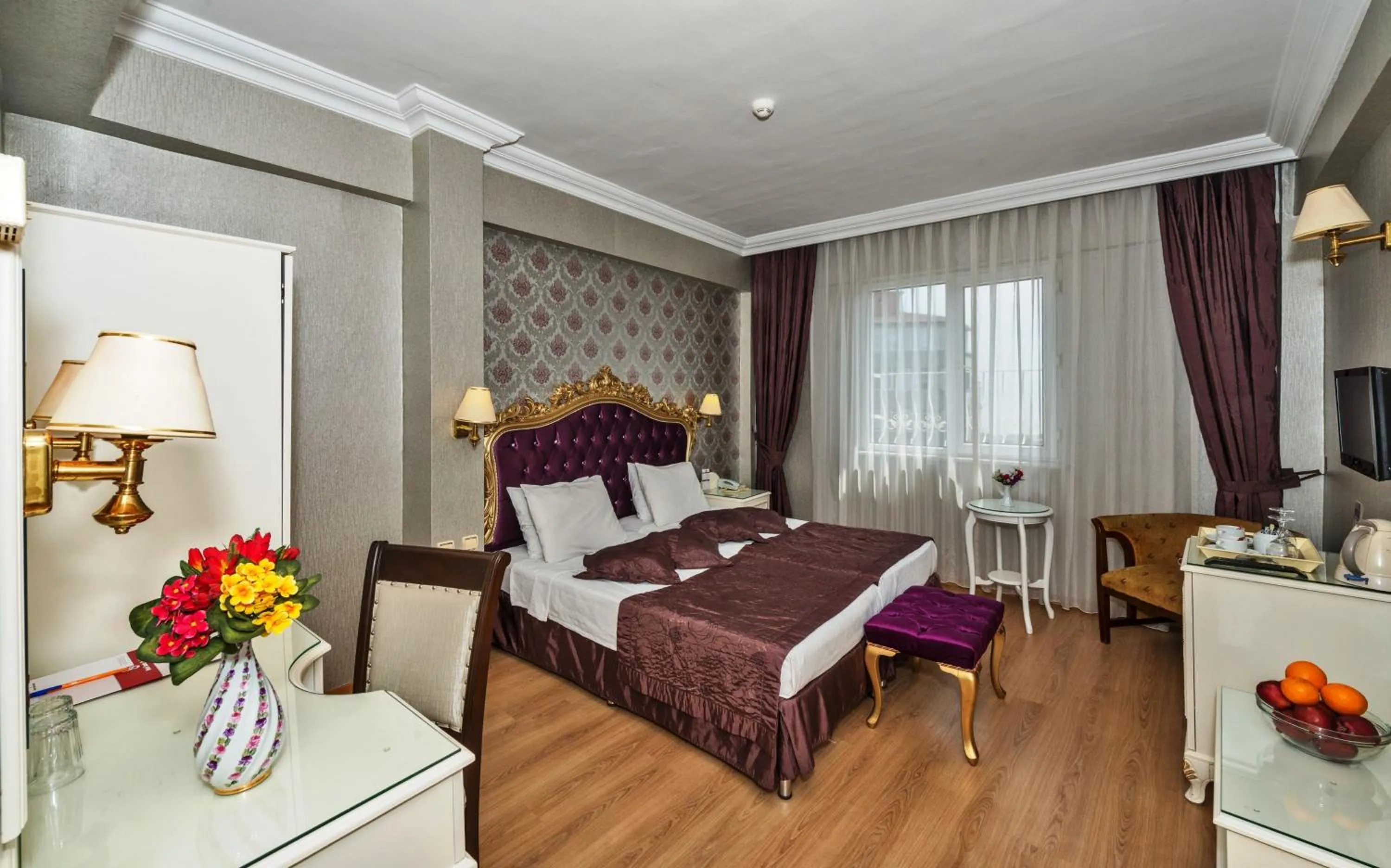 Bed in Santa Sophia Hotel - İstanbul