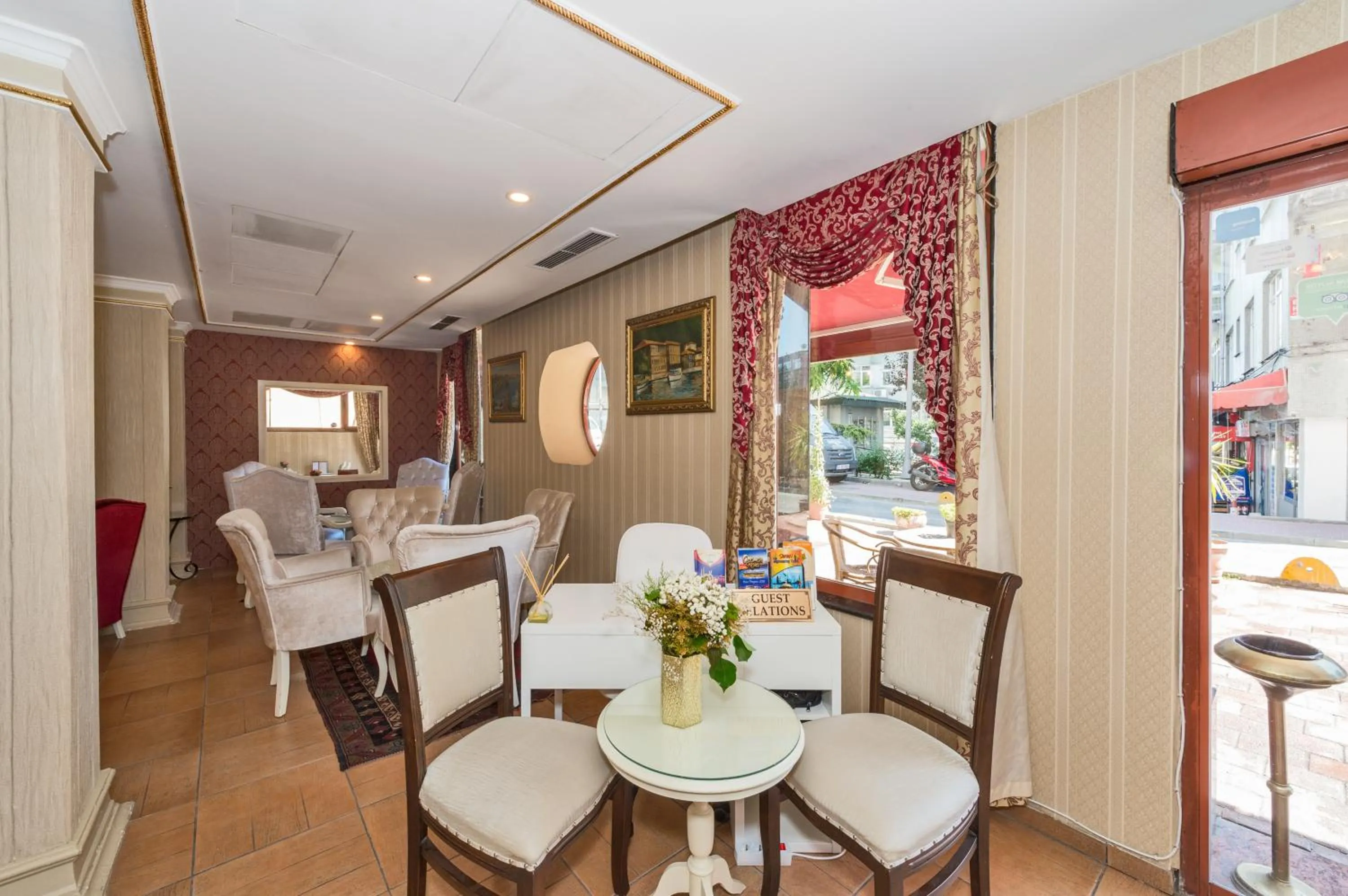 Lobby or reception in Santa Sophia Hotel - İstanbul