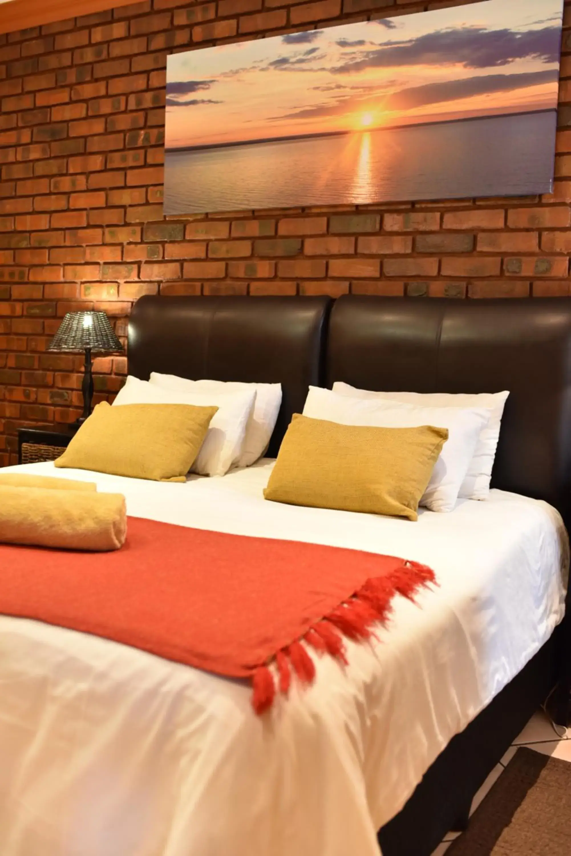 Double or Twin Room with Pool View - single occupancy in The Cedars Bed and Breakfast Double or Twin Room with Pool View - single occupancy in The Cedars Bed and Breakfast