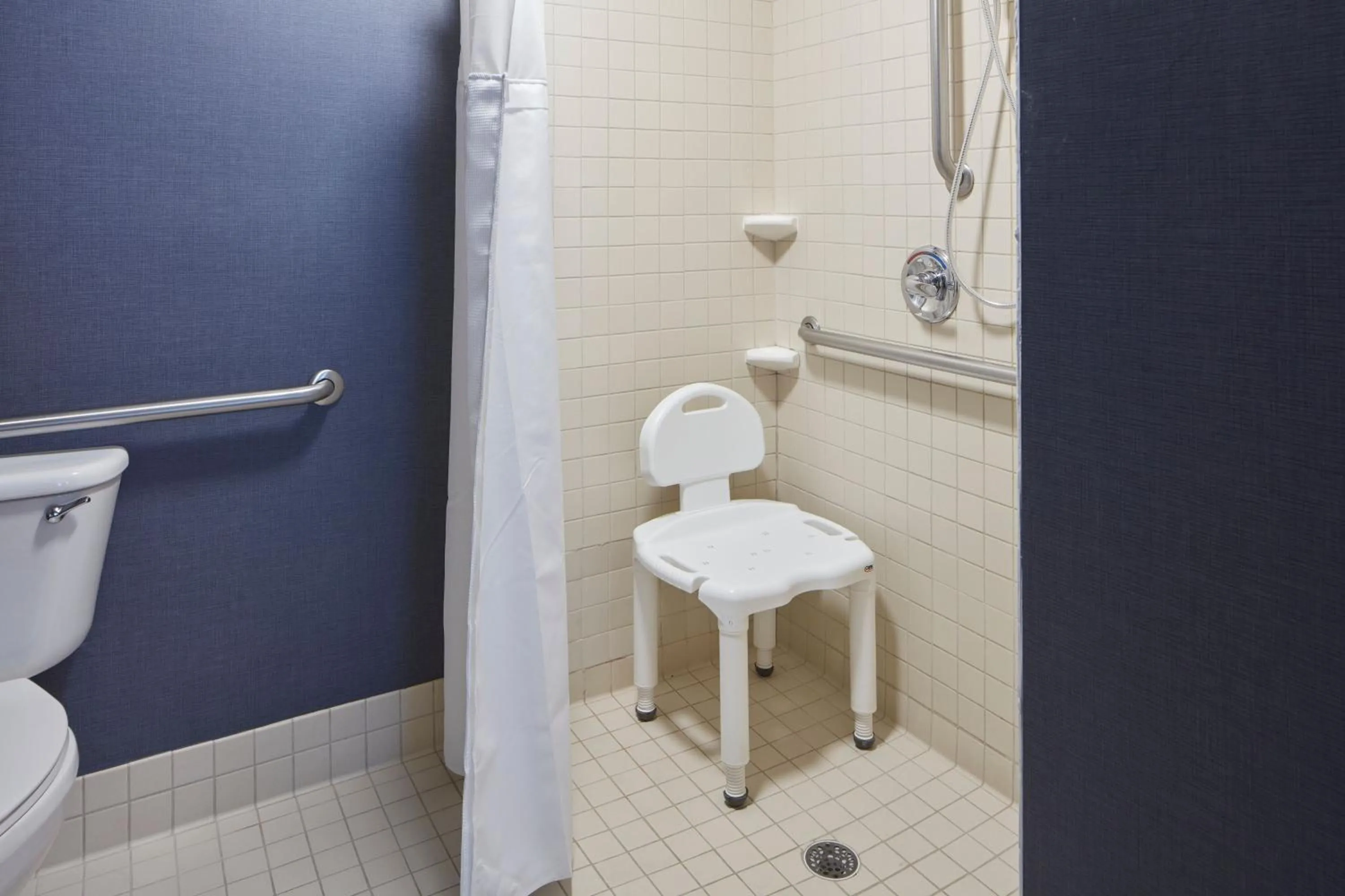 Bathroom in Residence Inn by Marriott Manassas Battlefield Park