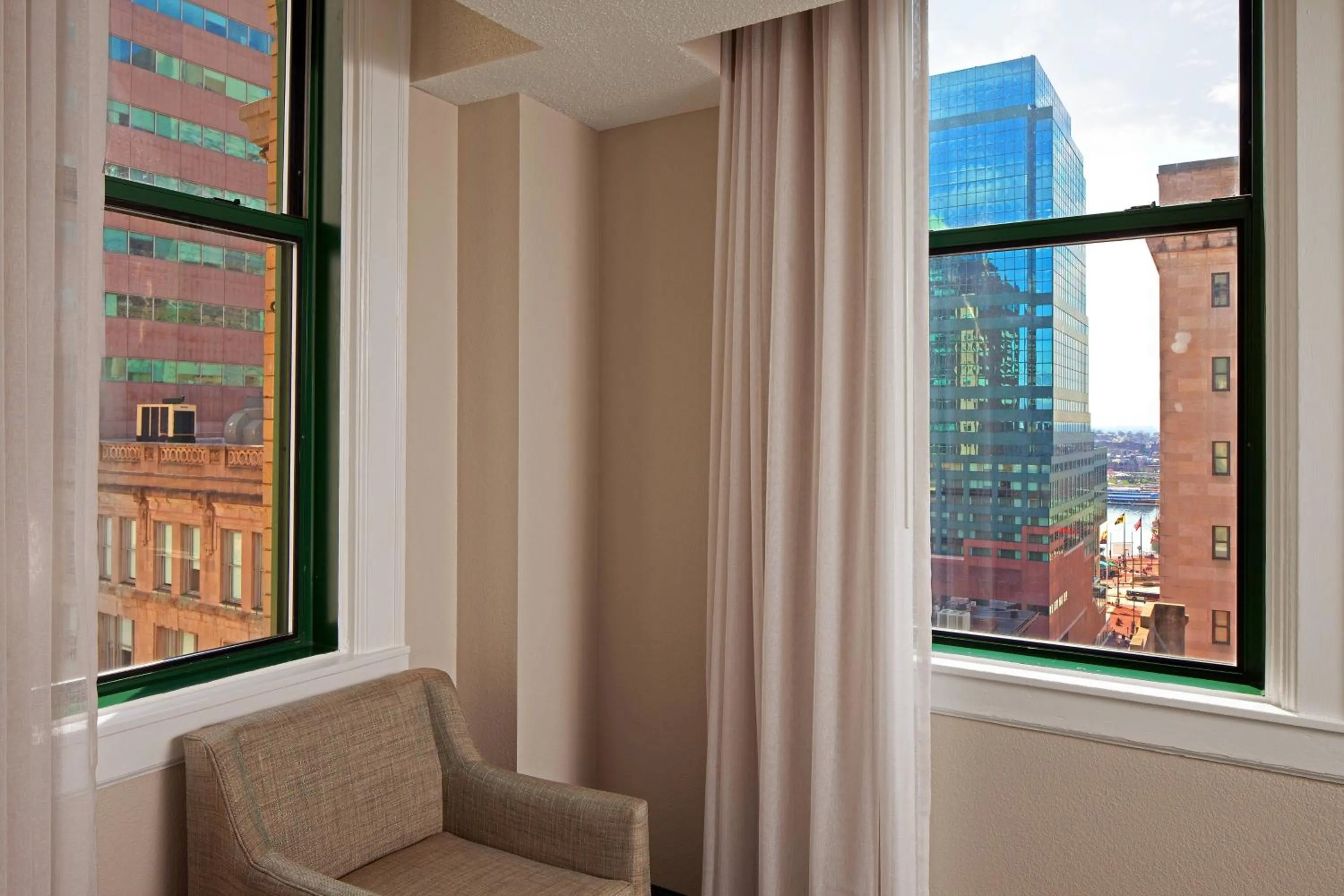 Bedroom in SpringHill Suites by Marriott Baltimore Downtown/Inner Harbor