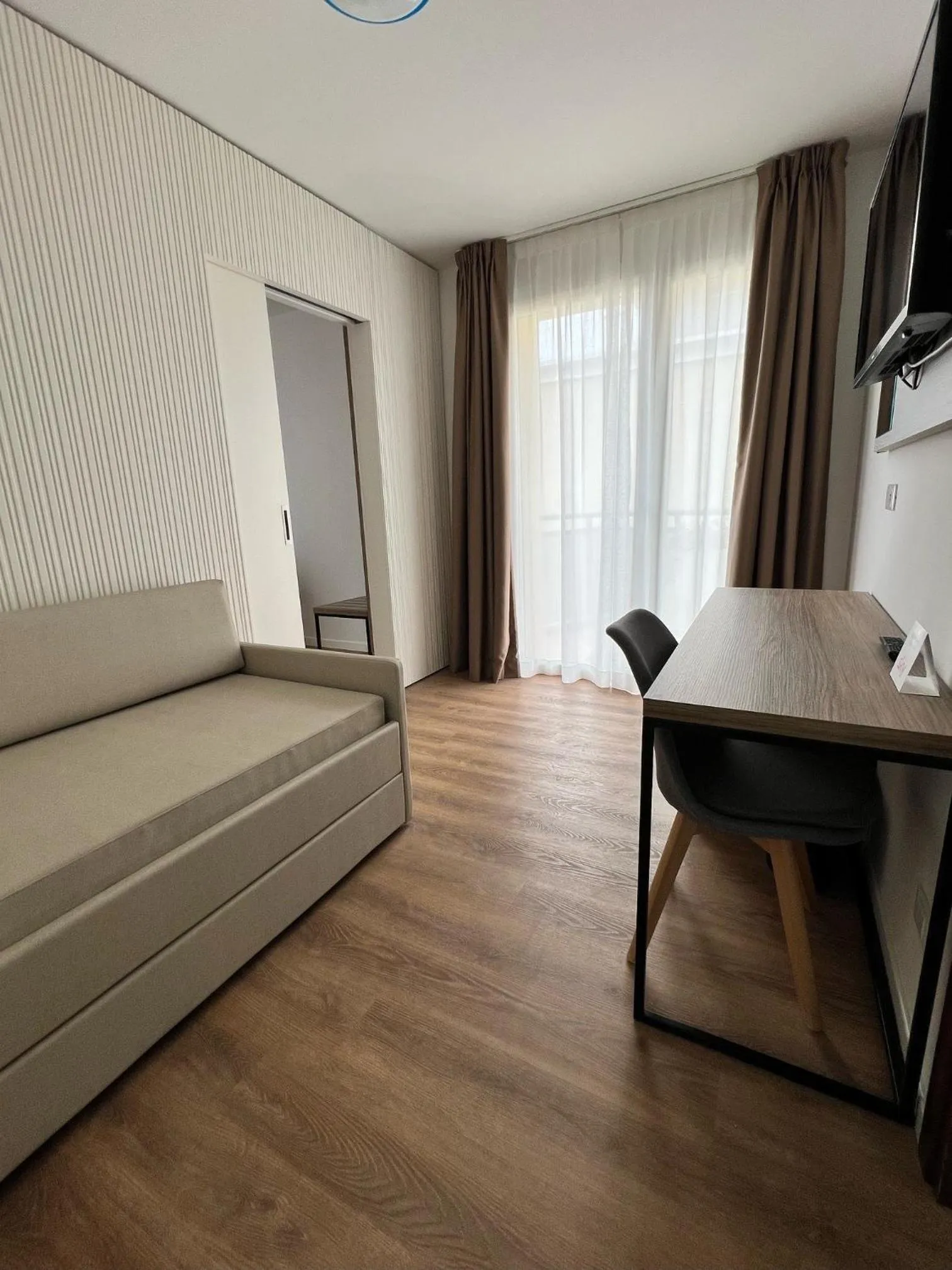 Bed in Hotel Excelsior