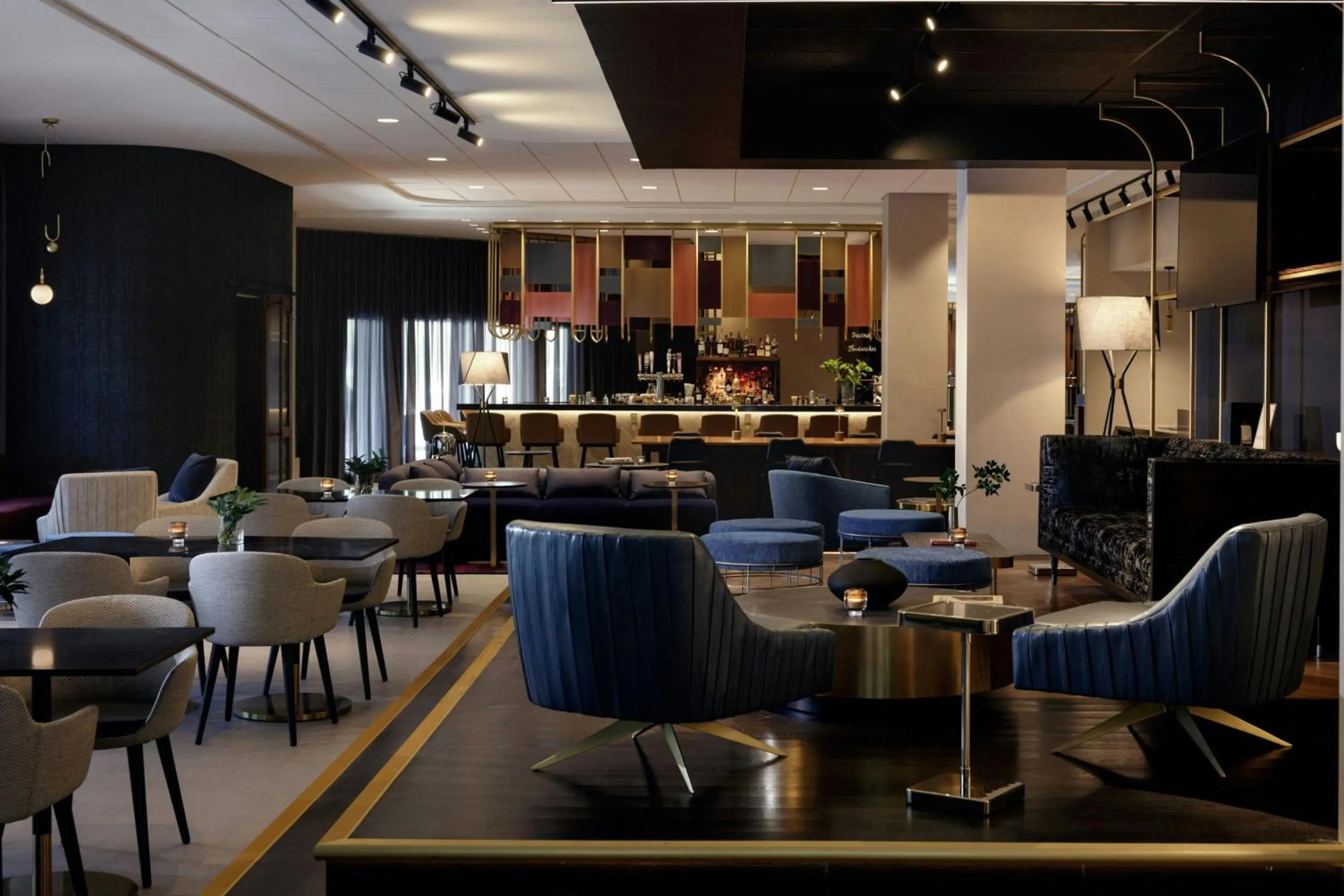 Lounge or bar in Sheraton Nashville Brentwood