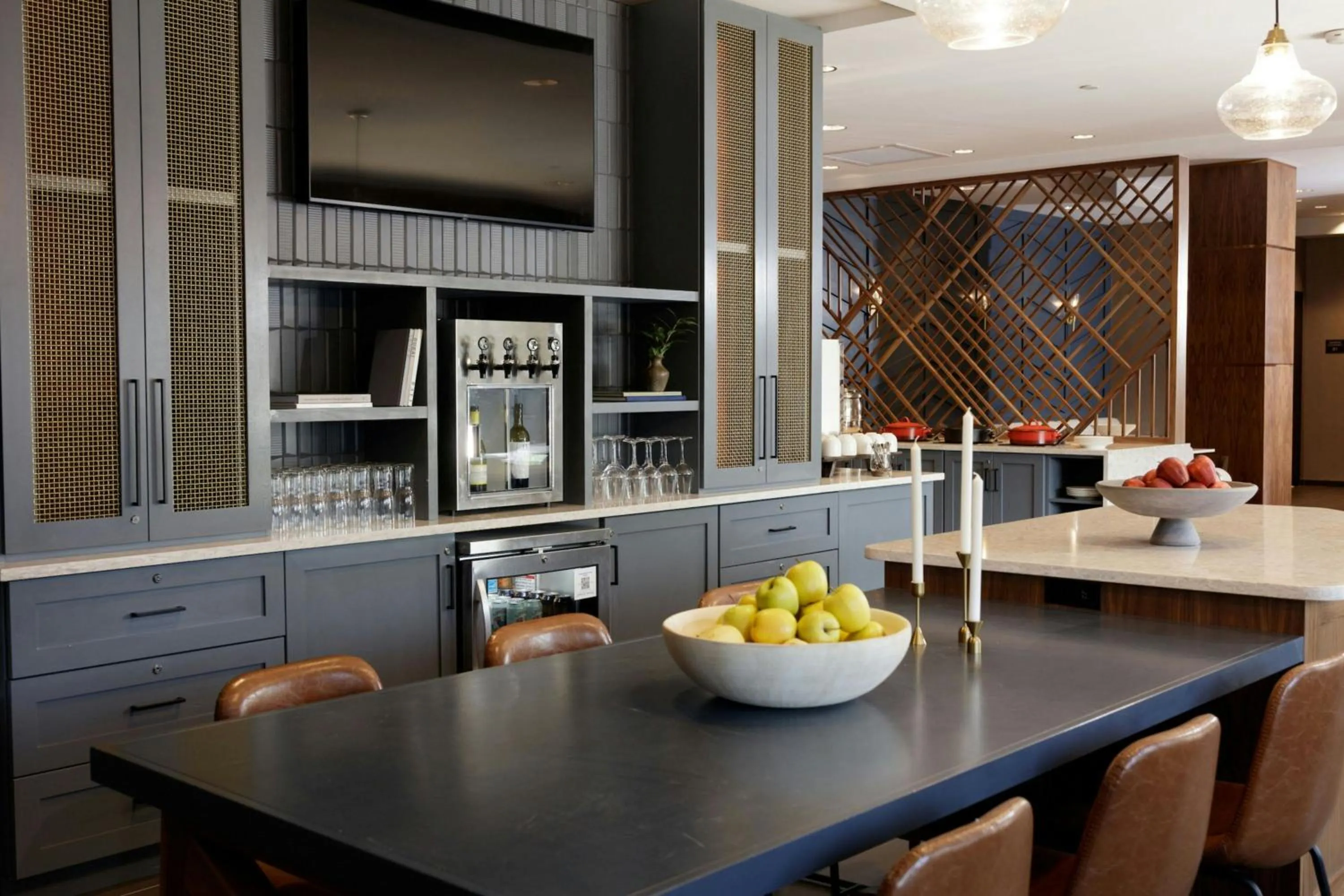 Lounge or bar in Sheraton Nashville Brentwood