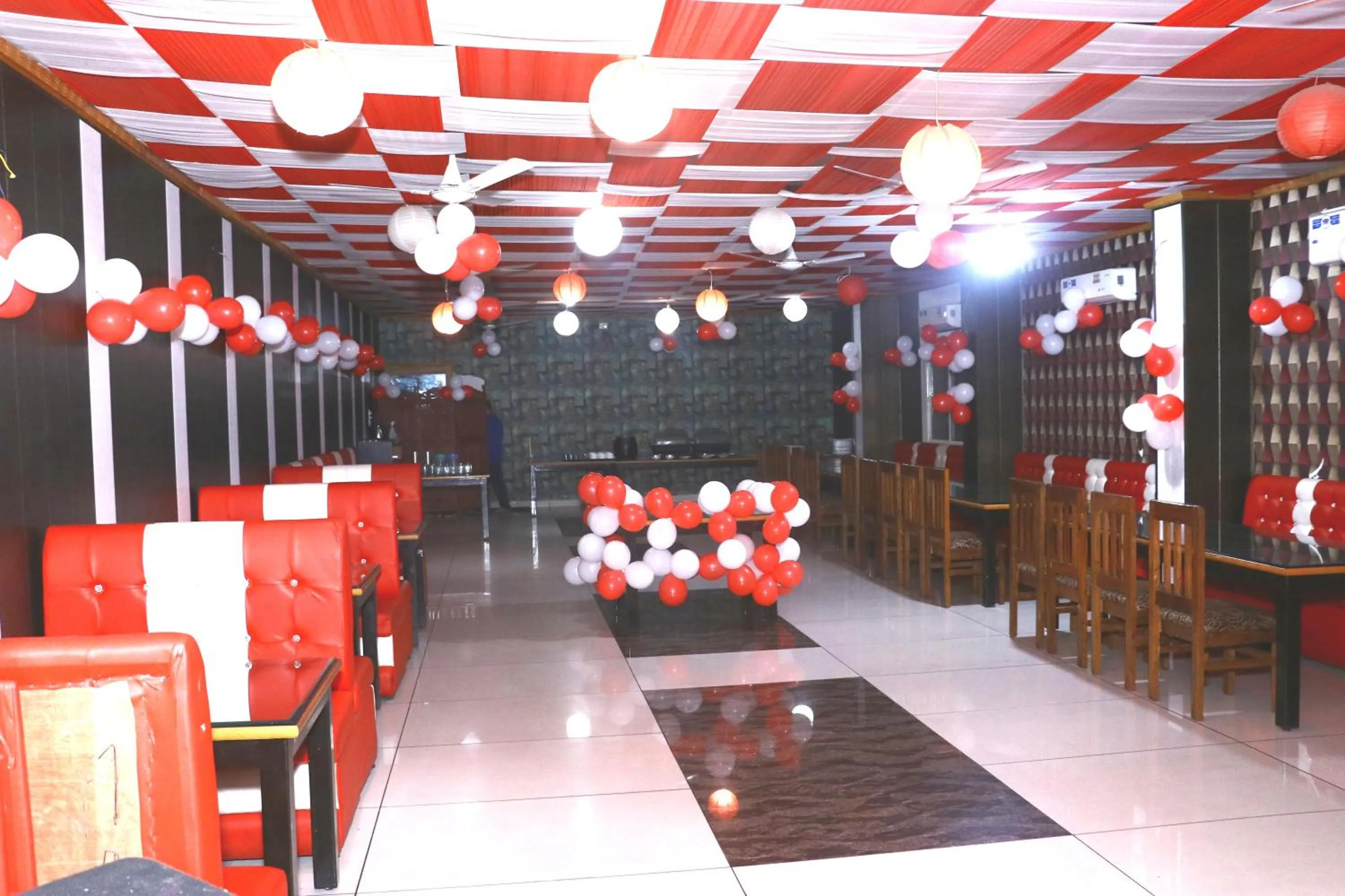 Meals in Hotel Trihari