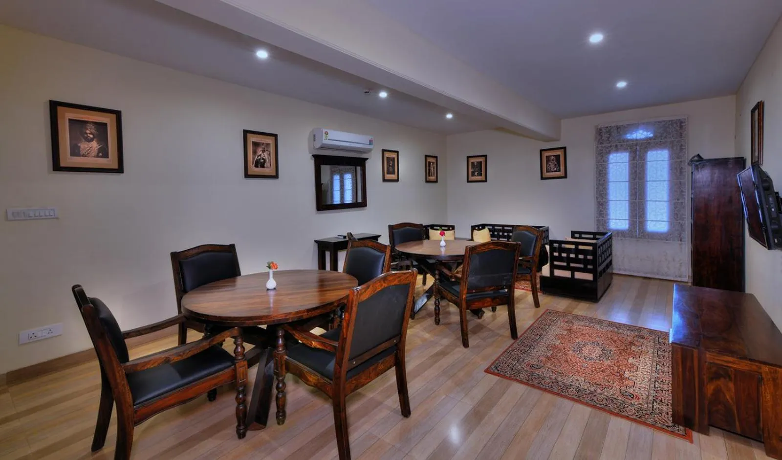 Library in The Tigress, Ranthambore