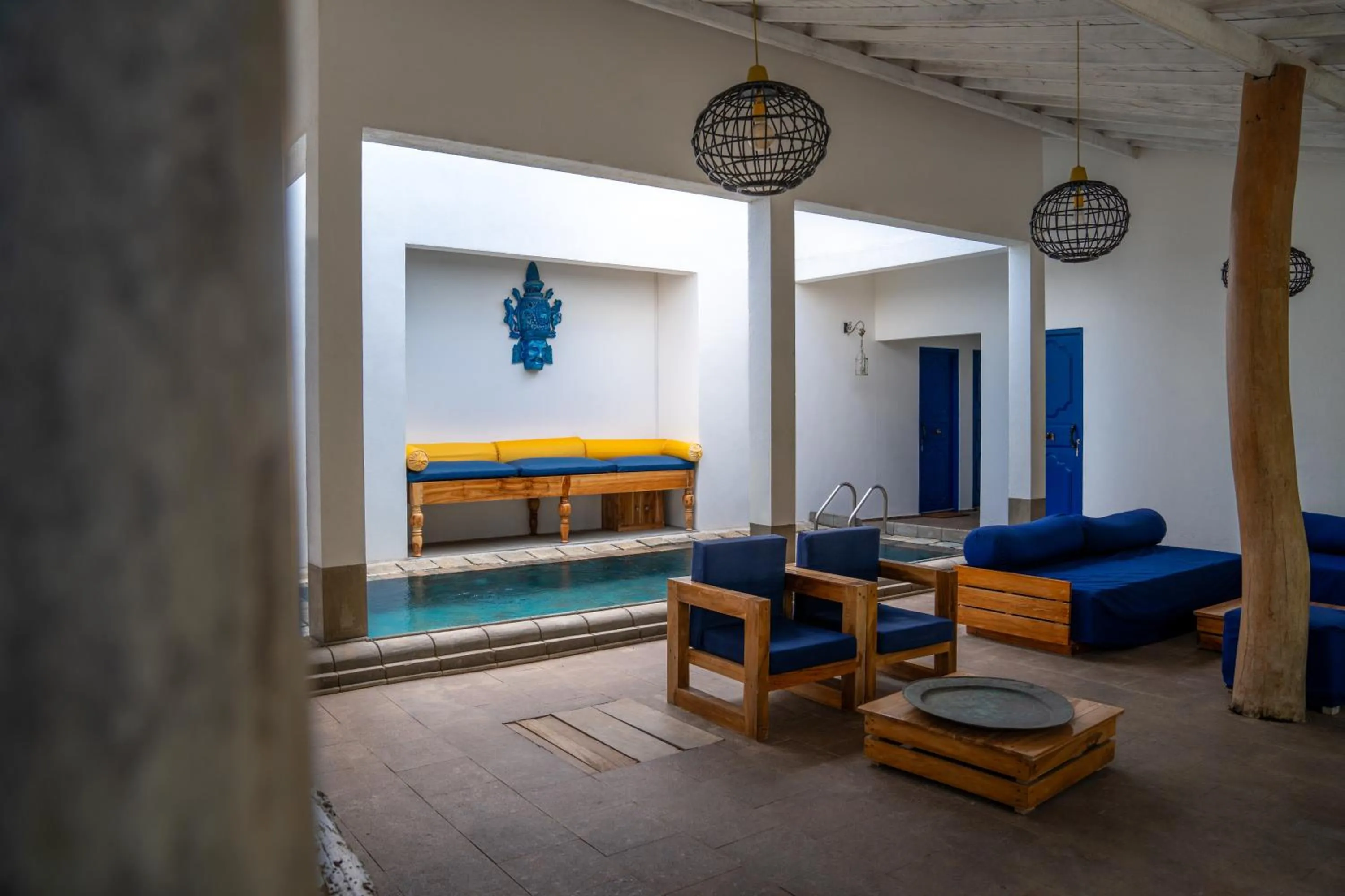 Swimming pool in Amanta Beach