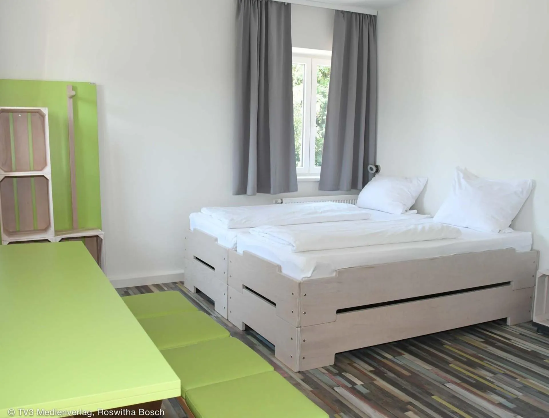 Bed in Hostel Art & Style