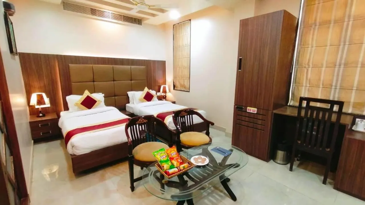 Photo of the whole room, Bed in Hotel Ozas Grand