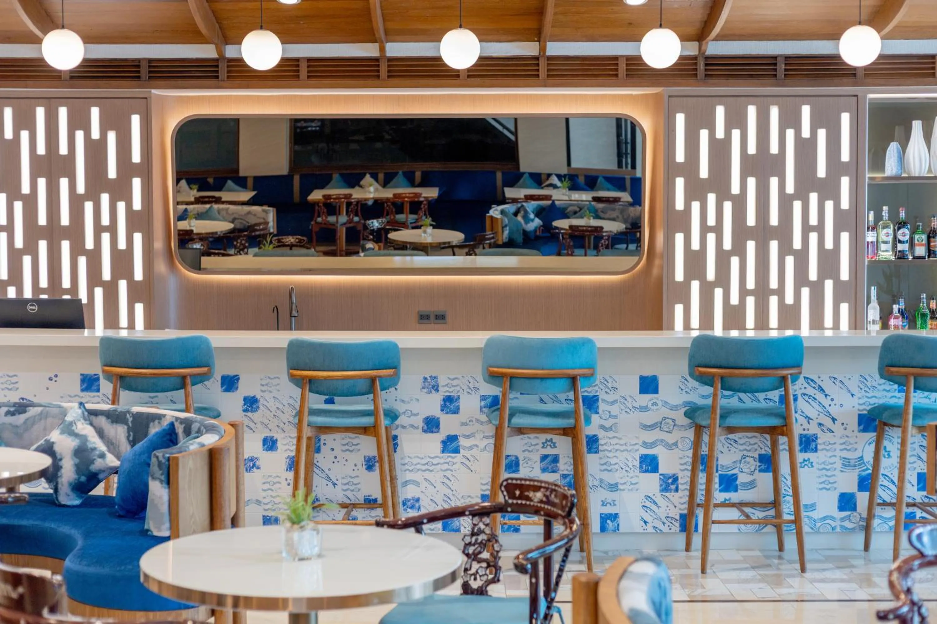 Restaurant/places to eat in Cloudotel Walking Street Pattaya