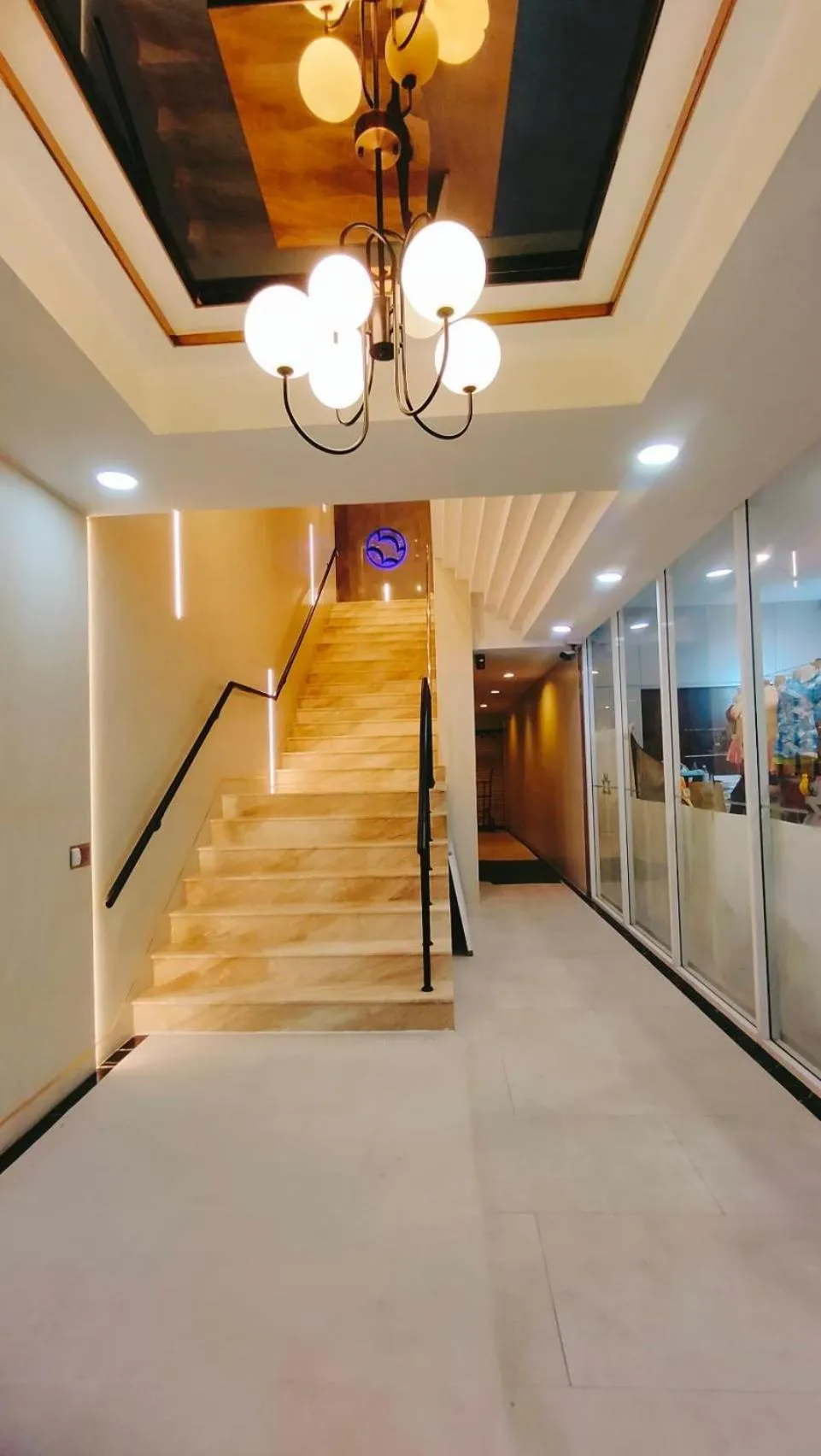 Facade/entrance in Mike Hotel