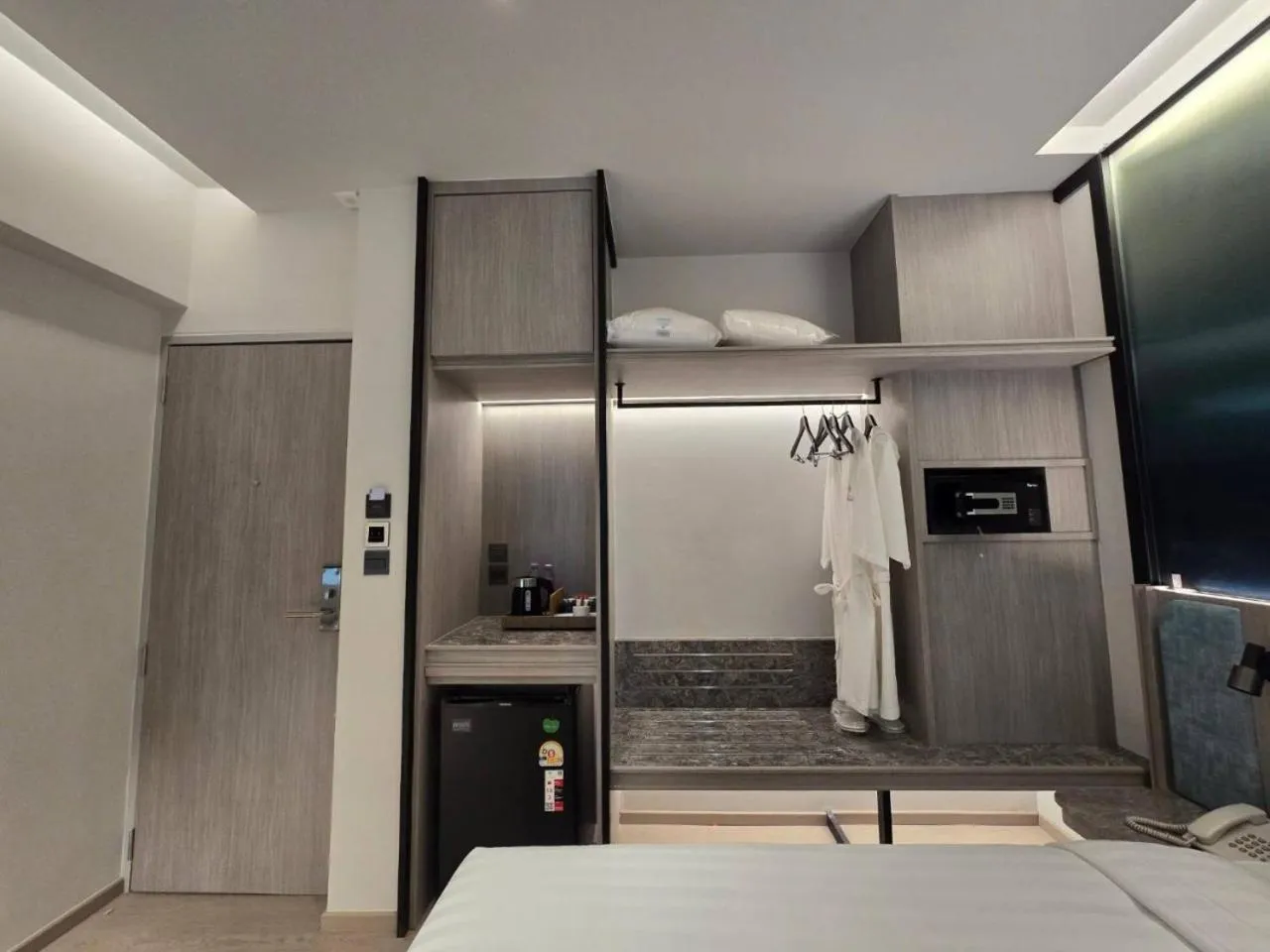 Bedroom in Mike Hotel