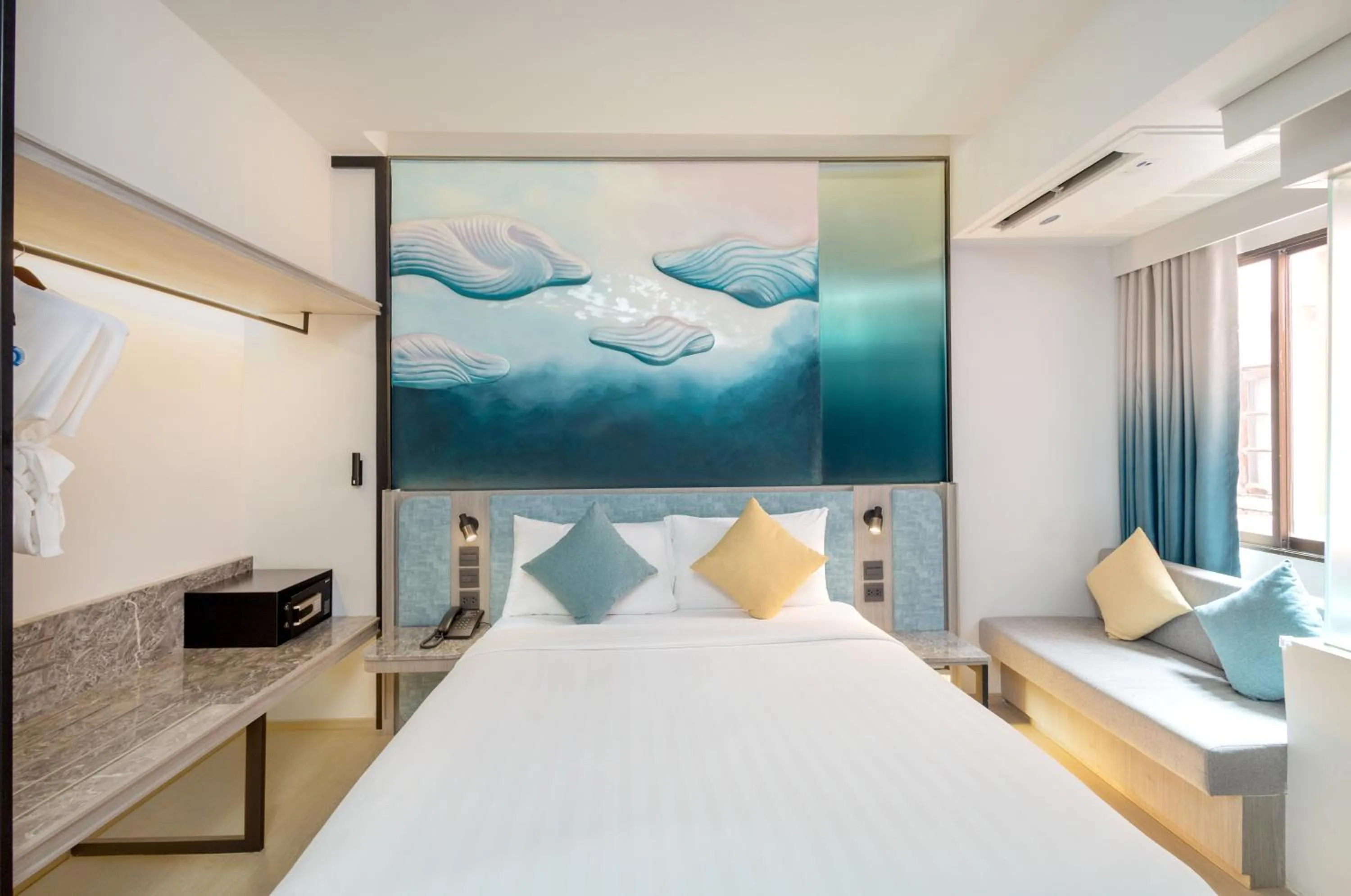 Bedroom, Bed in Cloudotel Walking Street Pattaya