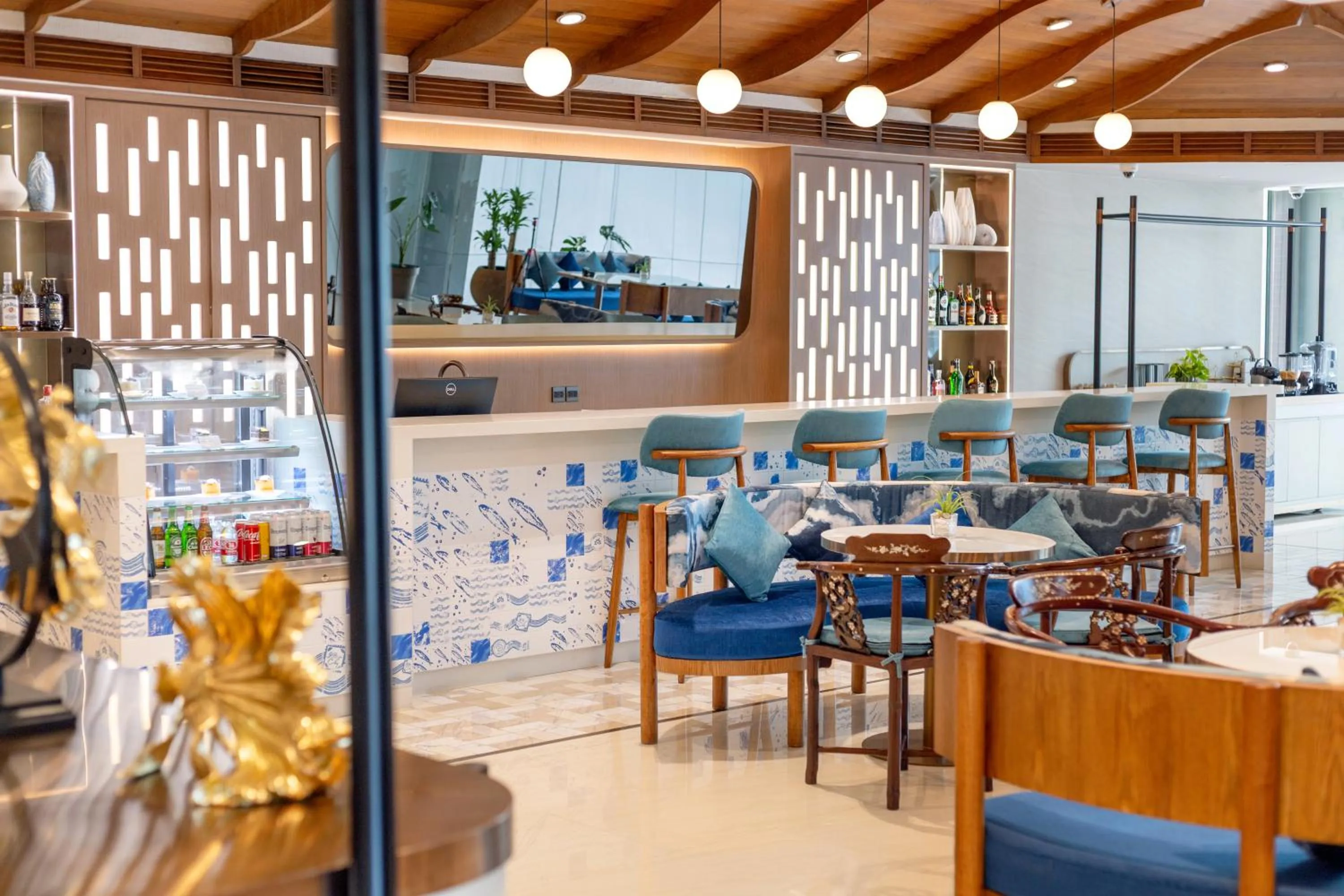 Restaurant/places to eat in Cloudotel Walking Street Pattaya