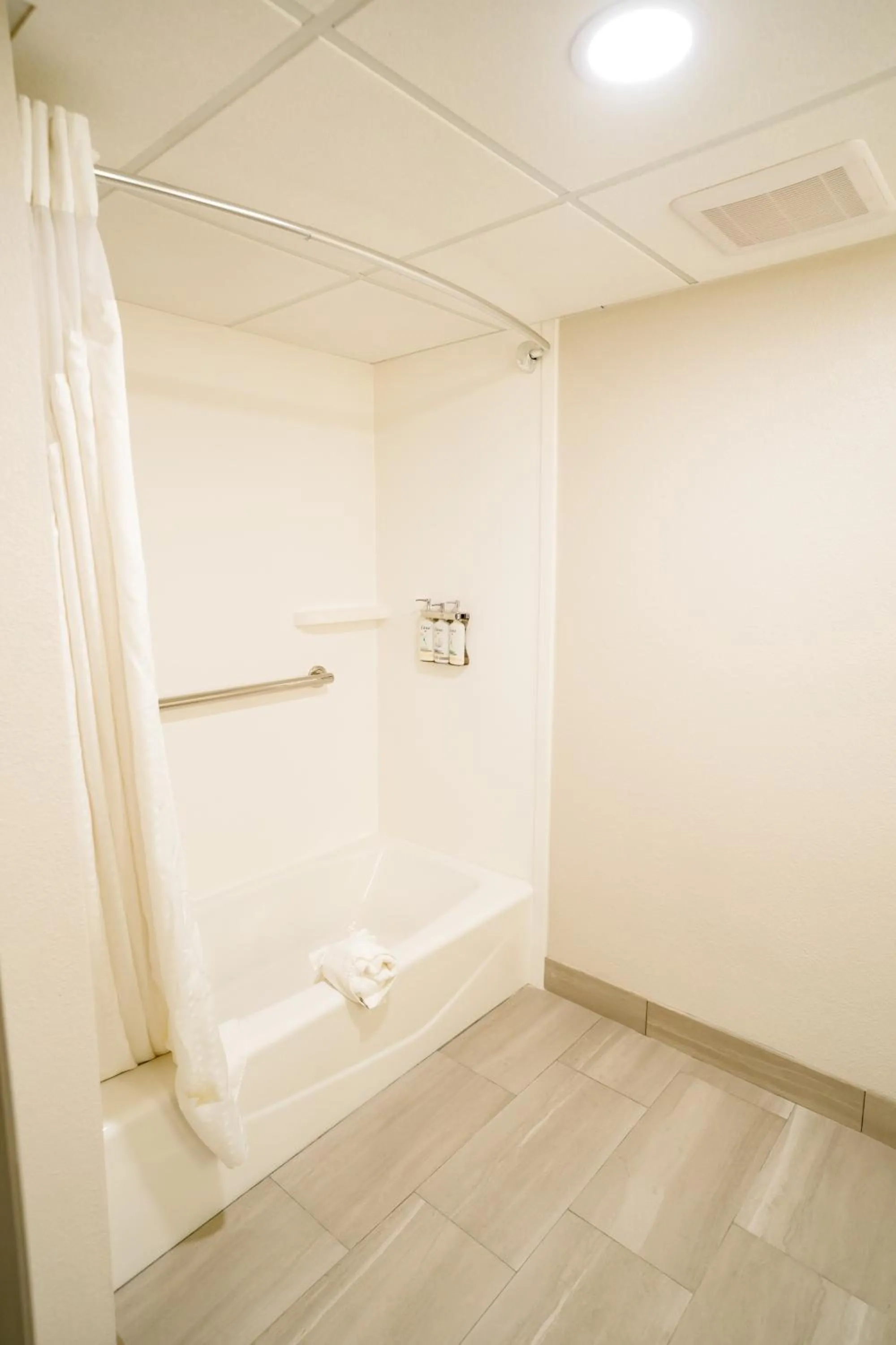 Holiday Inn Express Hotel & Suites Knoxville-North-I-75 Exit 112 by IHG