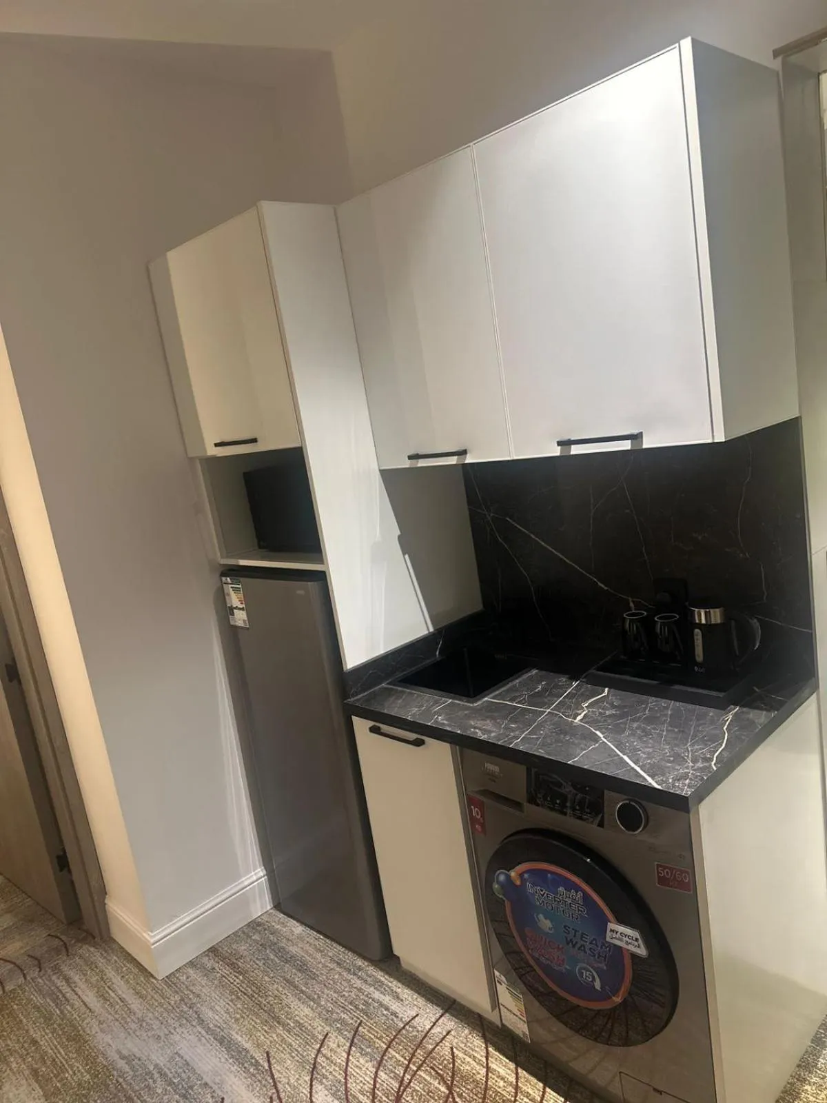 Rose Garden Hotel فندق روز جاردن