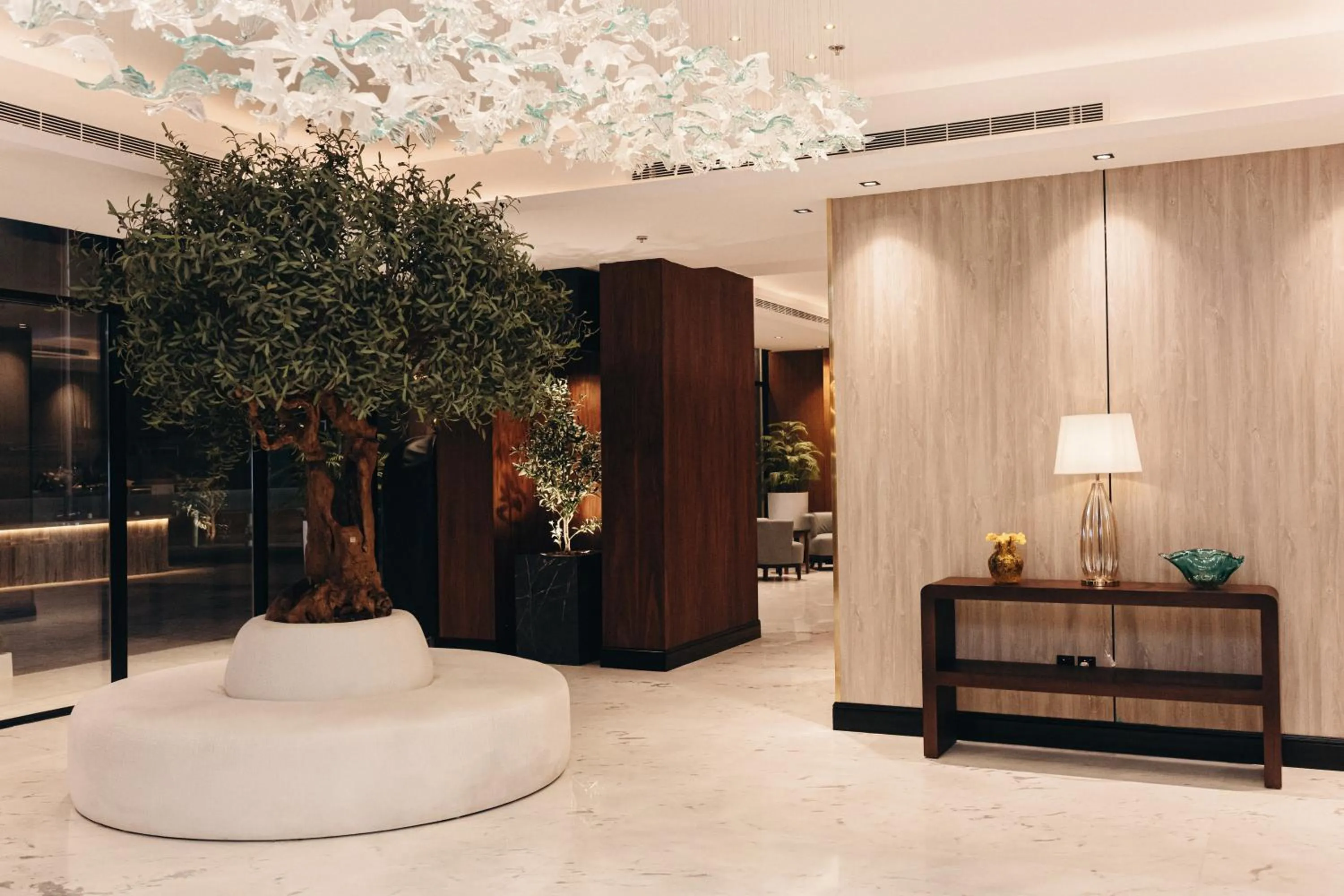 Rose Garden Hotel فندق روز جاردن