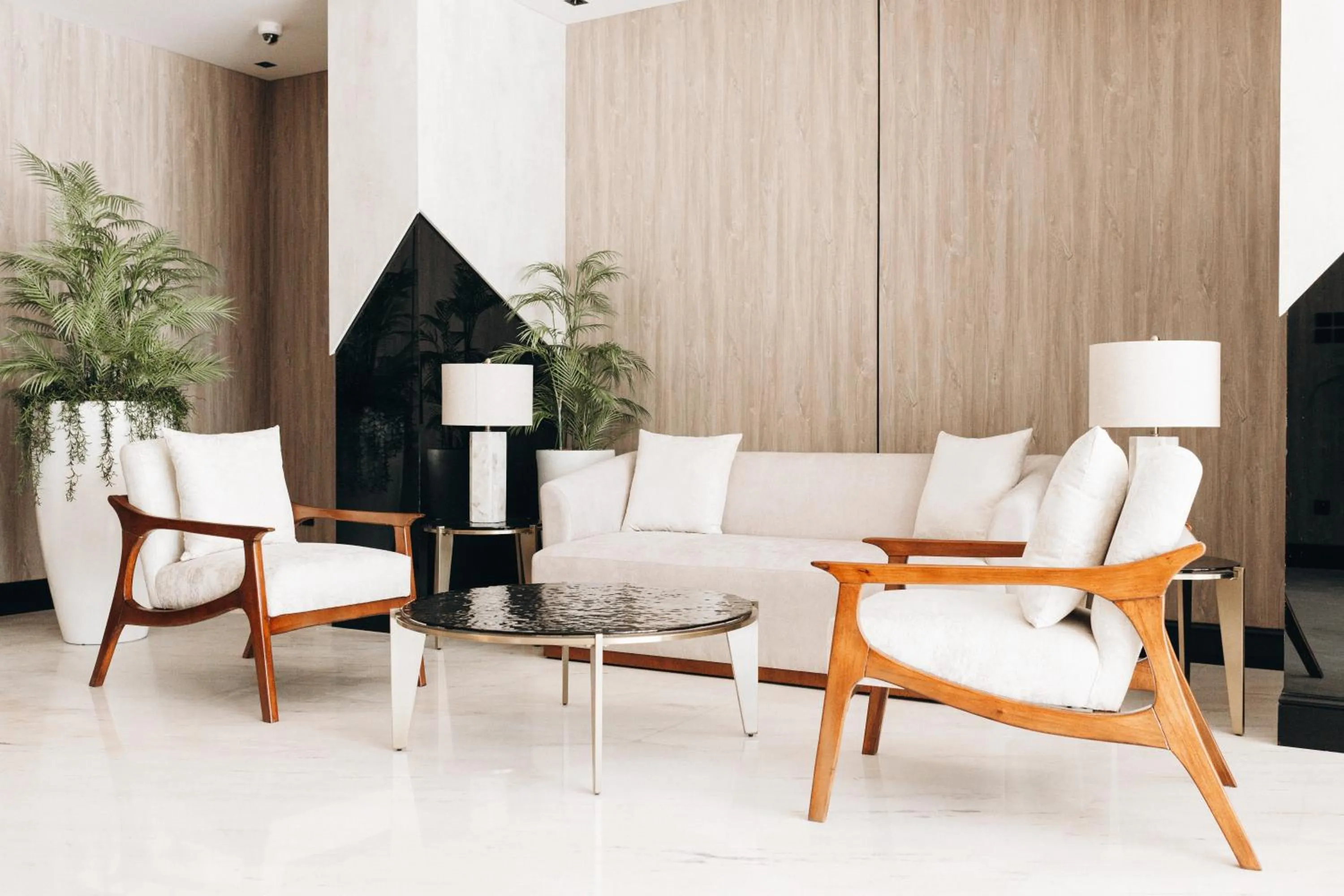 Rose Garden Hotel فندق روز جاردن