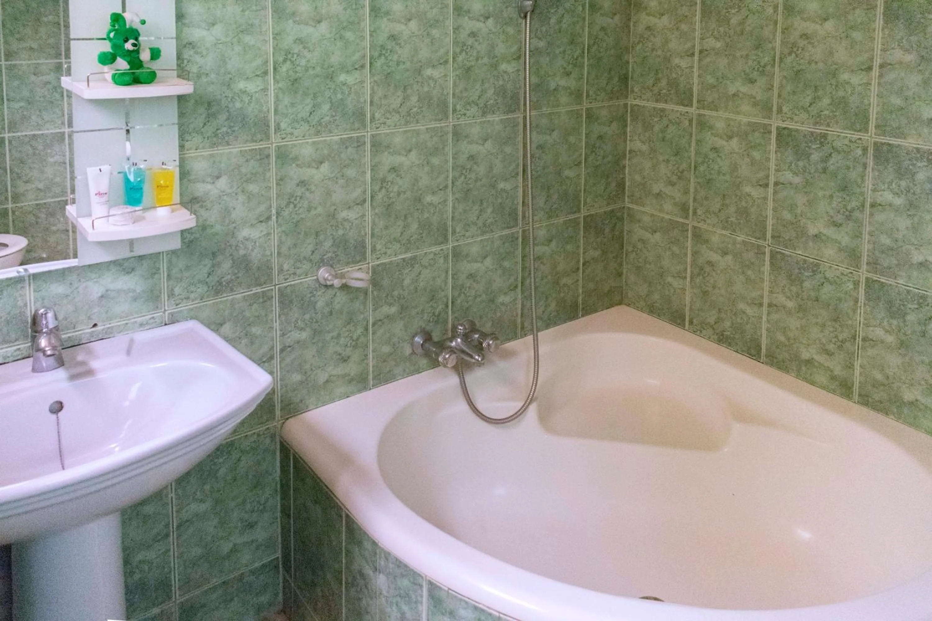 Bathroom in Fort Fun City Hotel Fort Portal