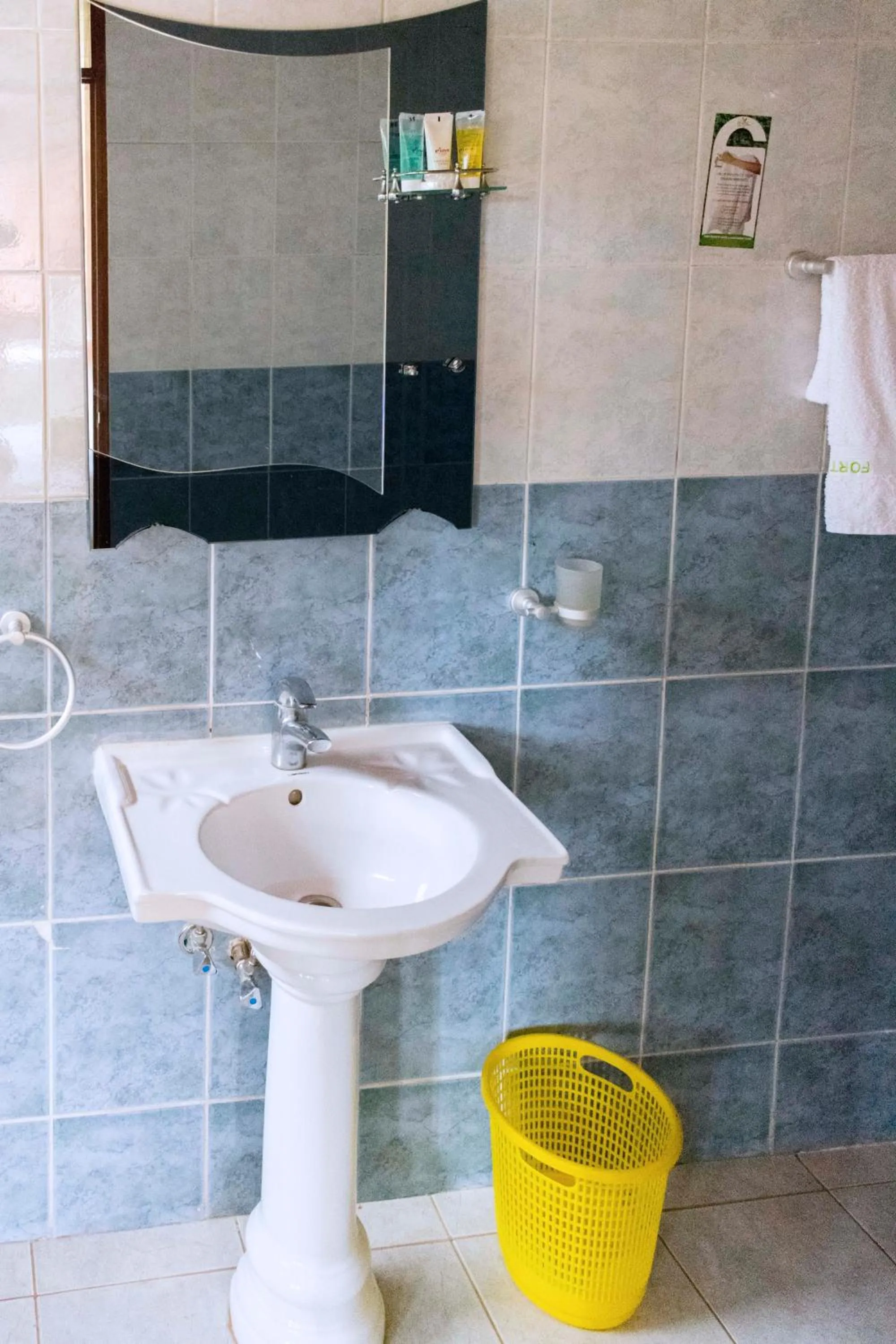 Bathroom in Fort Fun City Hotel Fort Portal