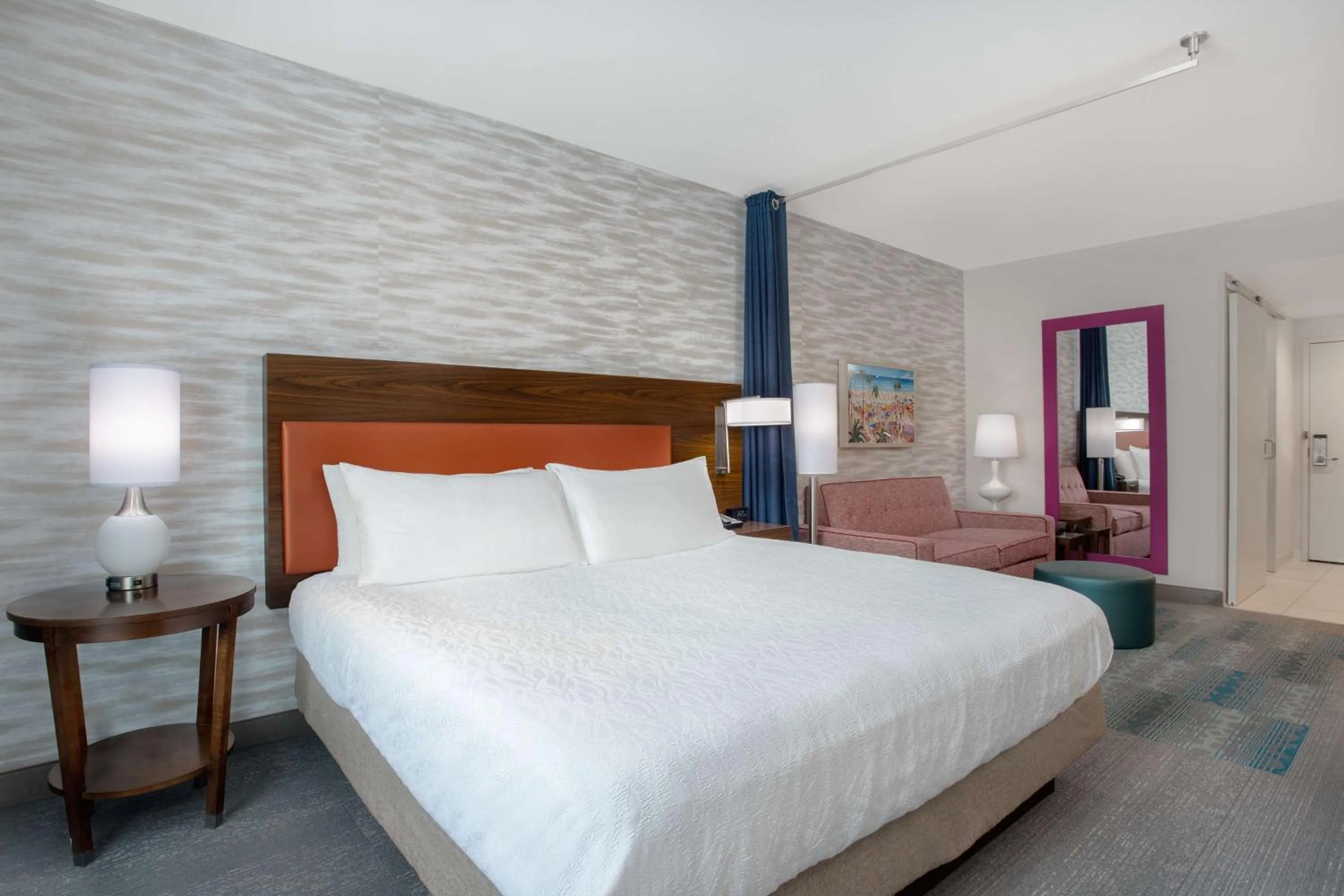 Bed in Home2 Suites by Hilton Destin