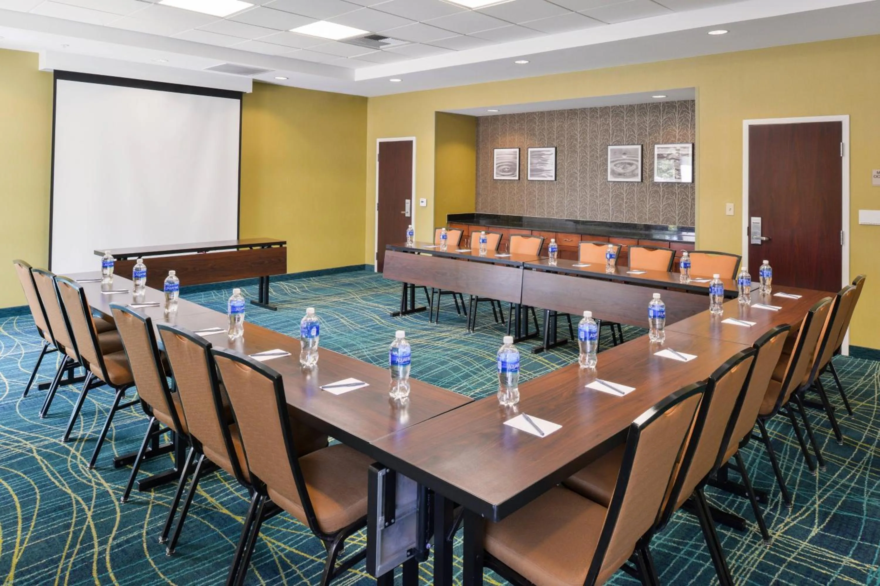 Meeting/conference room in SpringHill Suites Fresno
