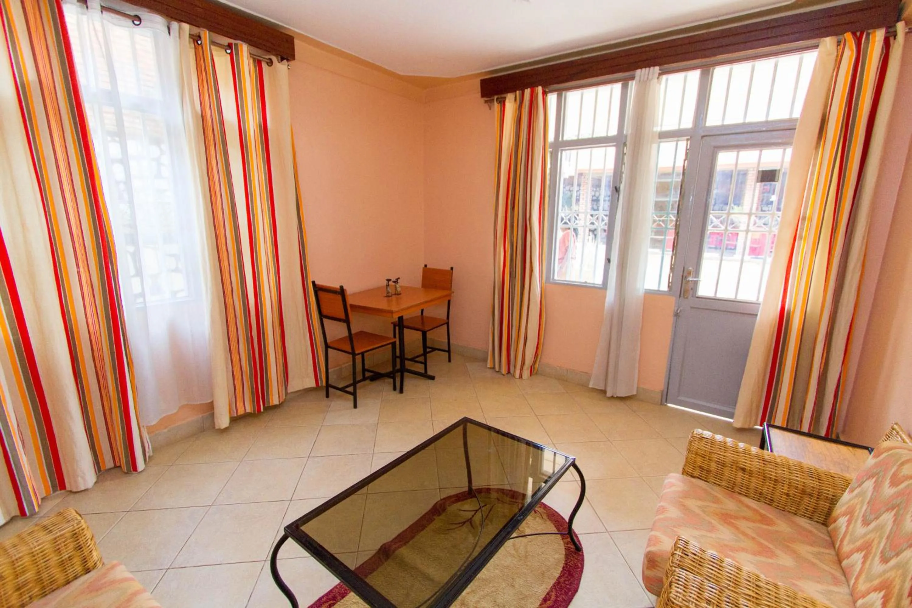 Living room in Kings Hospitality Centre