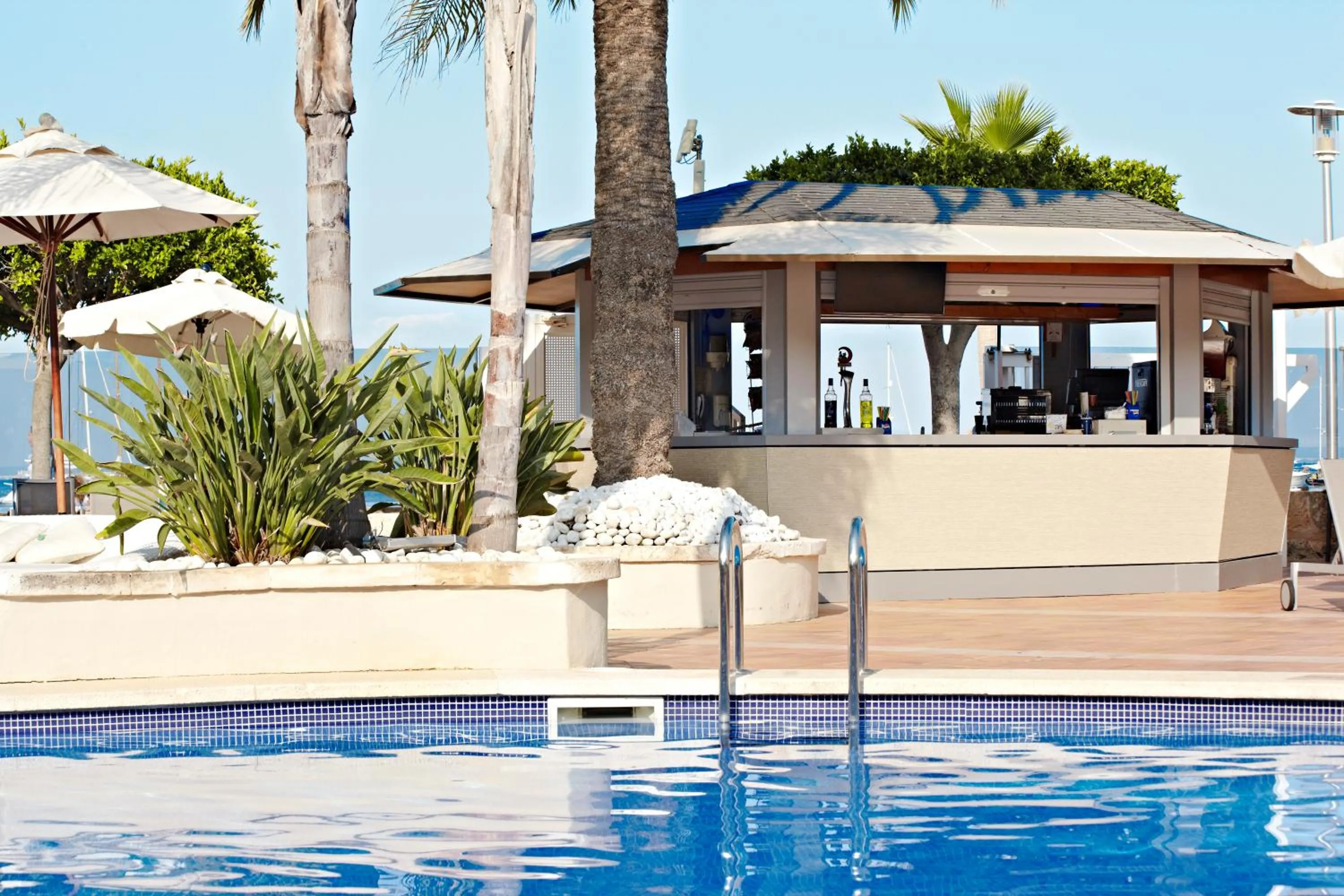 Food and drinks in Son Matias Beach - Adults Only