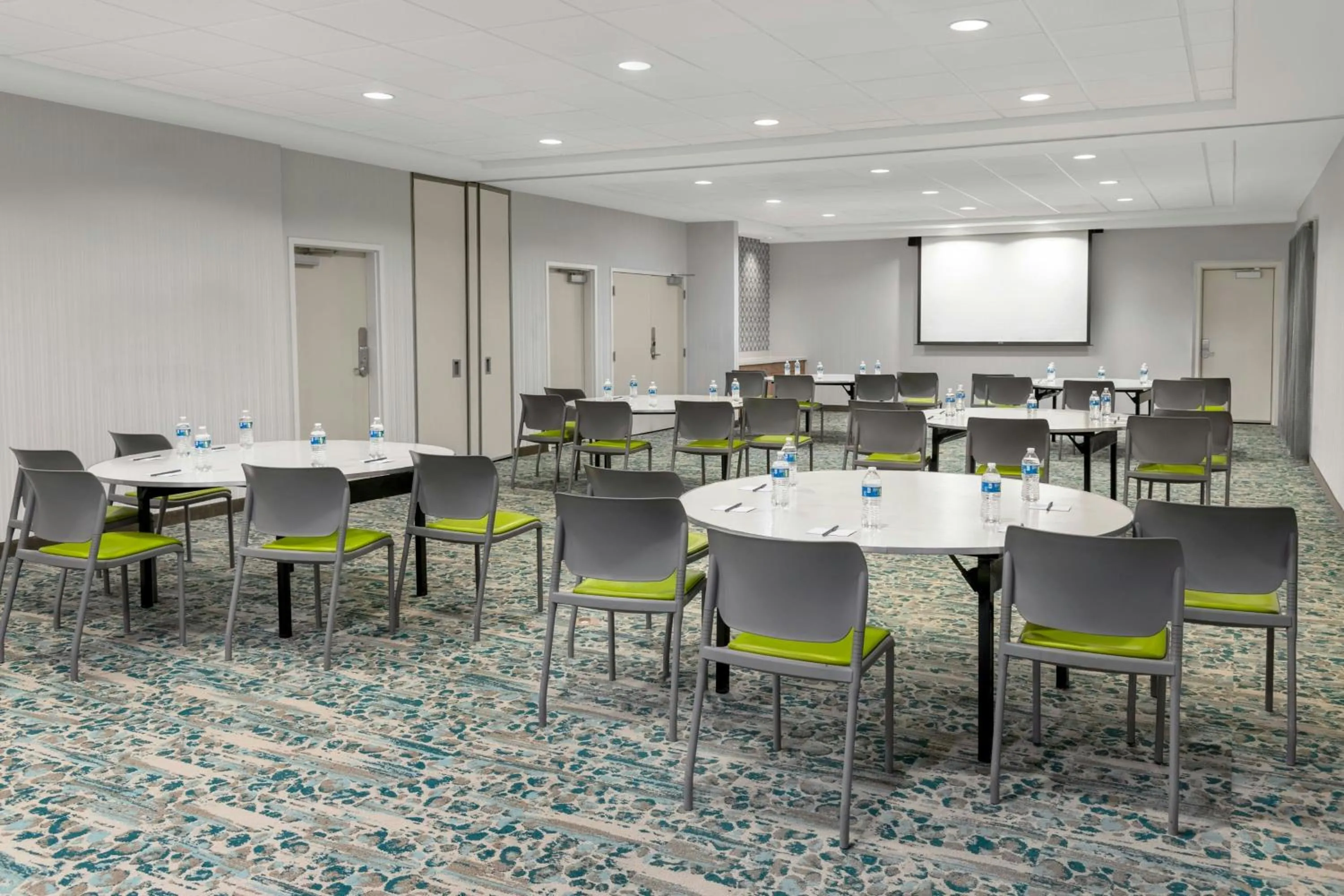 Meeting/conference room in SpringHill Suites Detroit Auburn Hills
