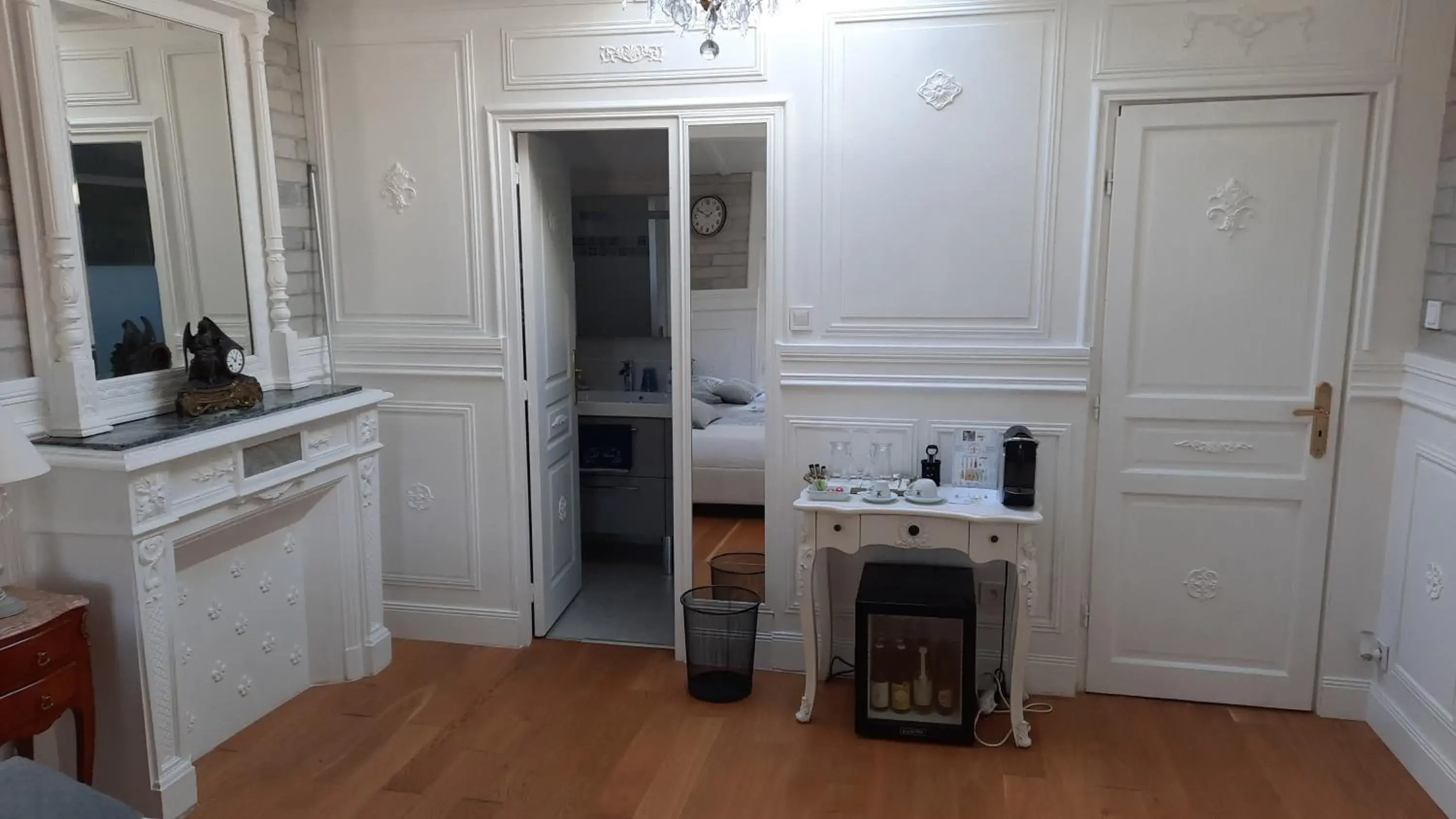 Superior Double Room in Le Domaine de Canesse Superior Double Room in Le Domaine de Canesse