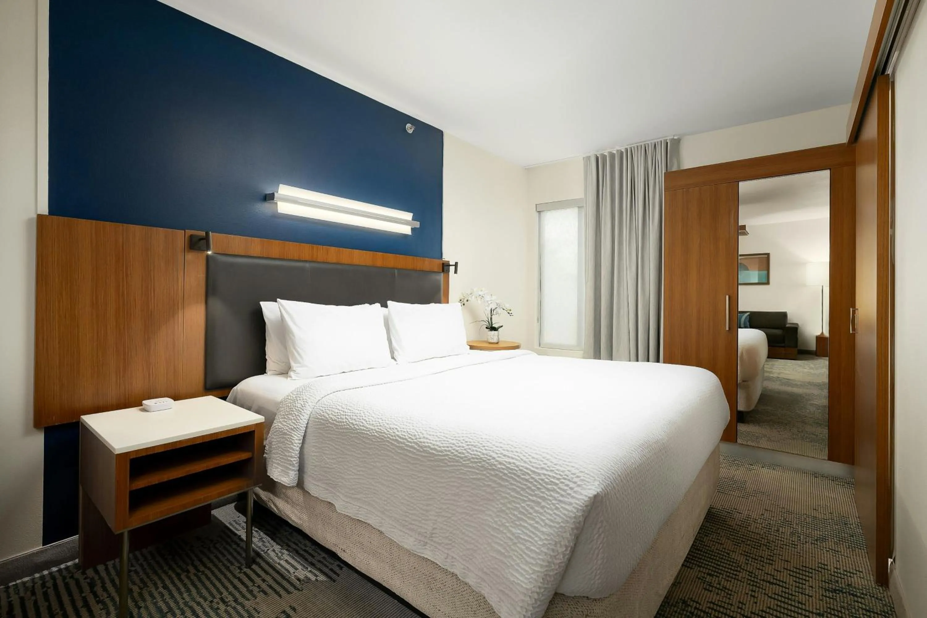 Photo of the whole room, Bed in SpringHill Suites by Marriott McAllen Convention Center