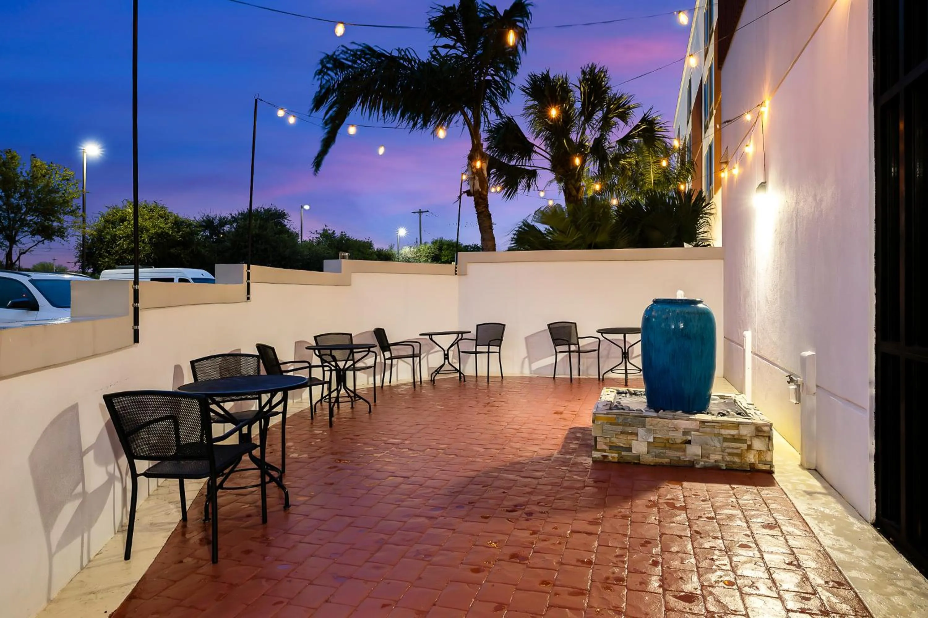 Patio in SpringHill Suites by Marriott McAllen Convention Center
