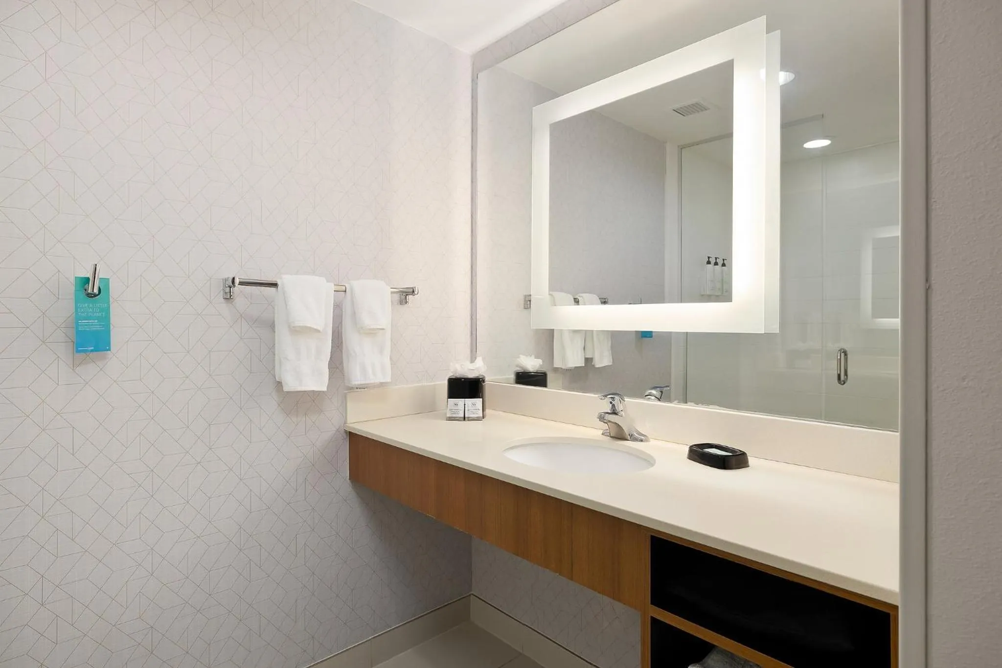 Bathroom in SpringHill Suites by Marriott McAllen Convention Center