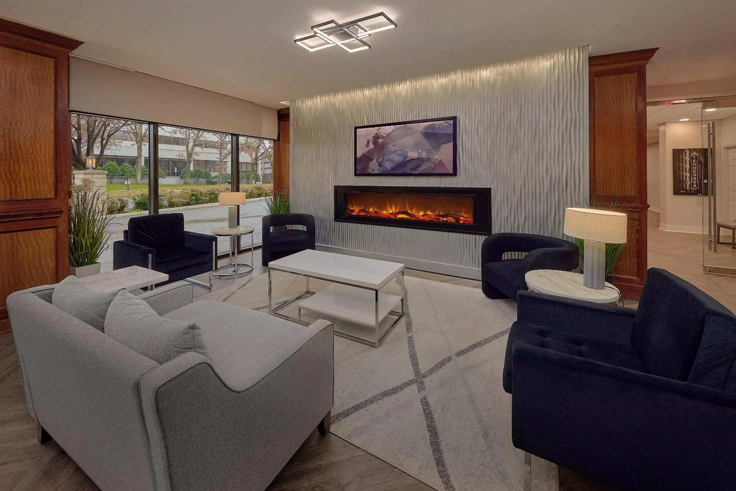 Property building in Crowne Plaza Knoxville Downtown University by IHG