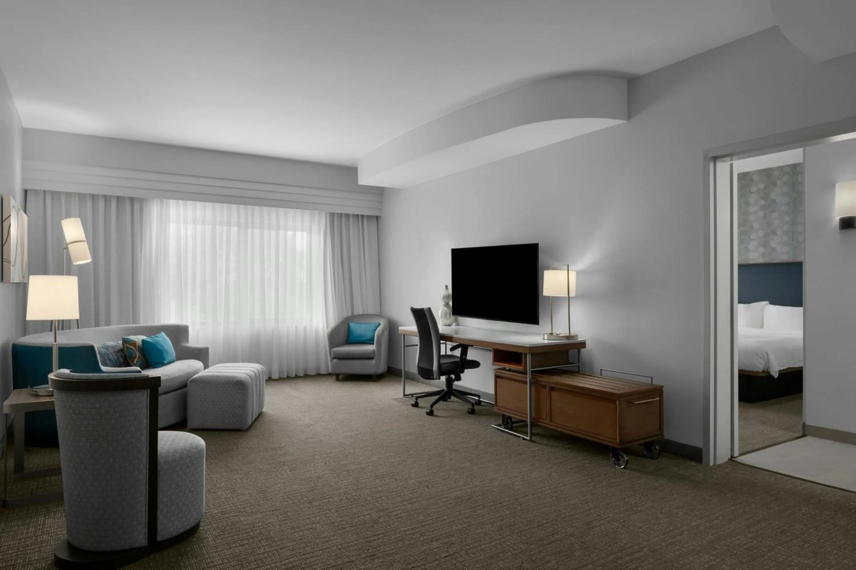 Photo of the whole room in Courtyard Charlotte Airport North