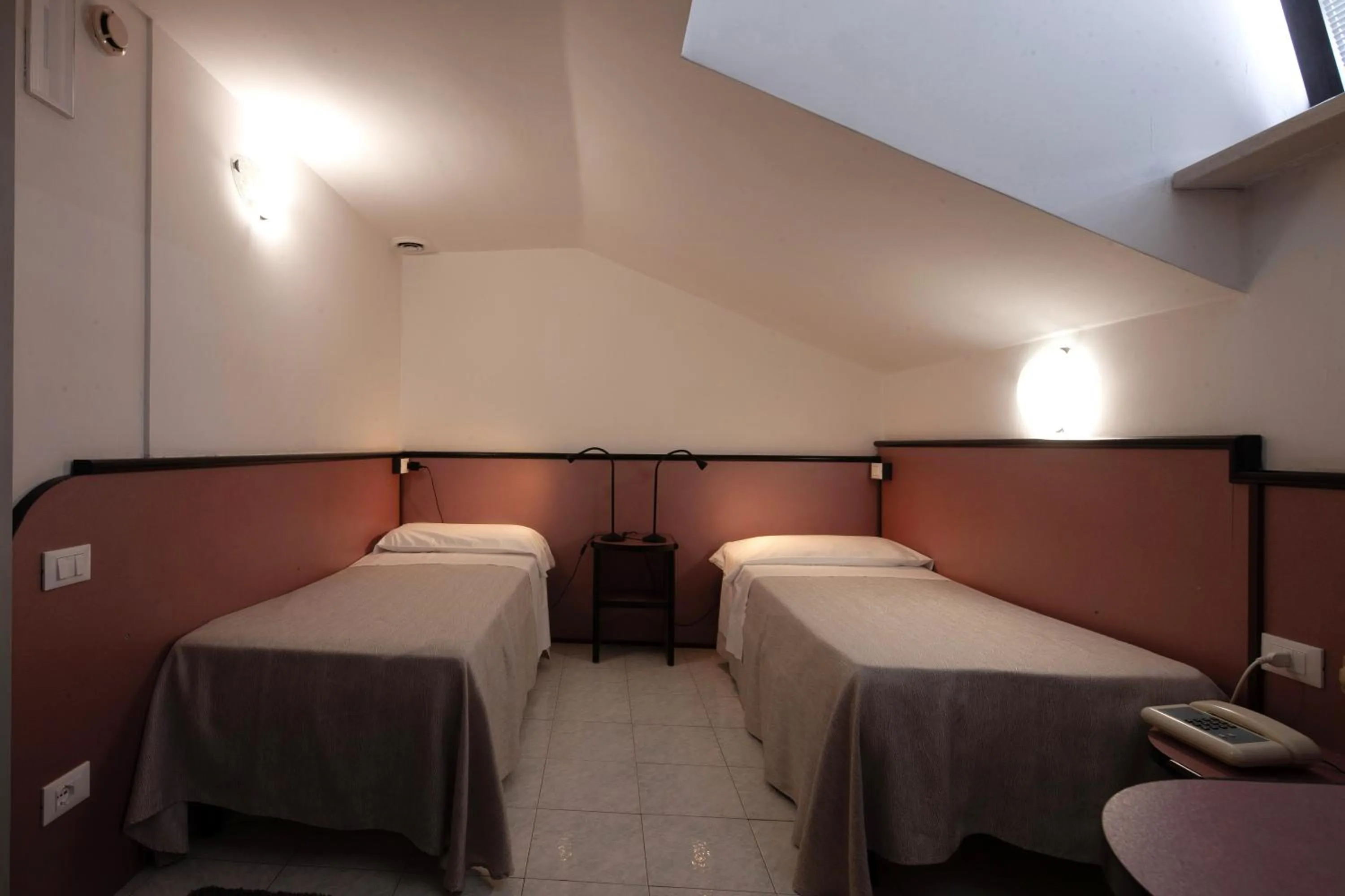 Bedroom, Bed in CityHotel Cristina Vicenza