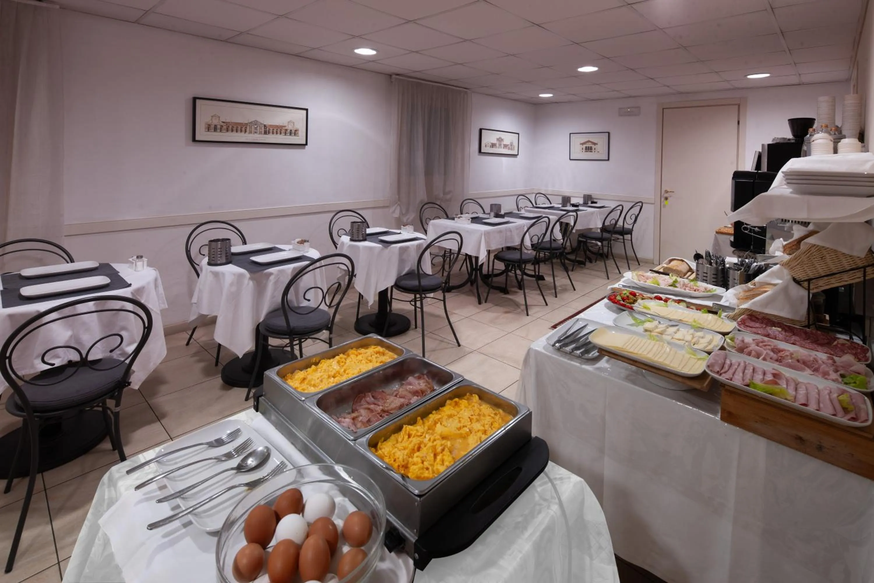 Breakfast in CityHotel Cristina Vicenza