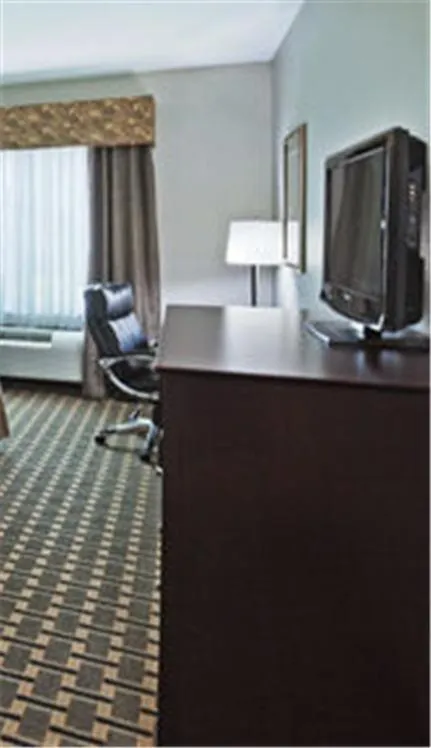 TV and multimedia in Holiday Inn Express Hotels & Suites Jacksonville by IHG